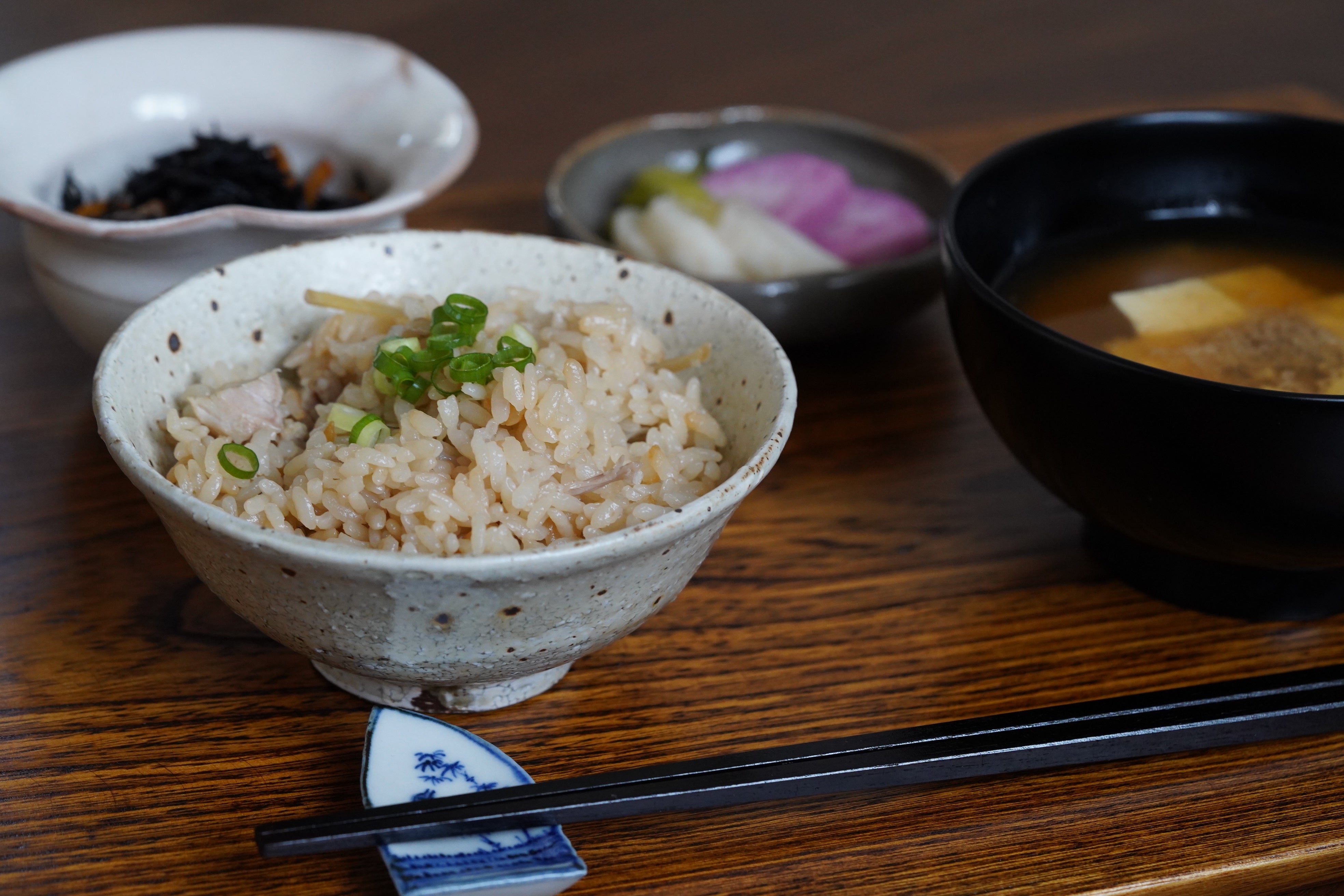 鈴木智尋】黄粉引飯碗 – うつわ御結