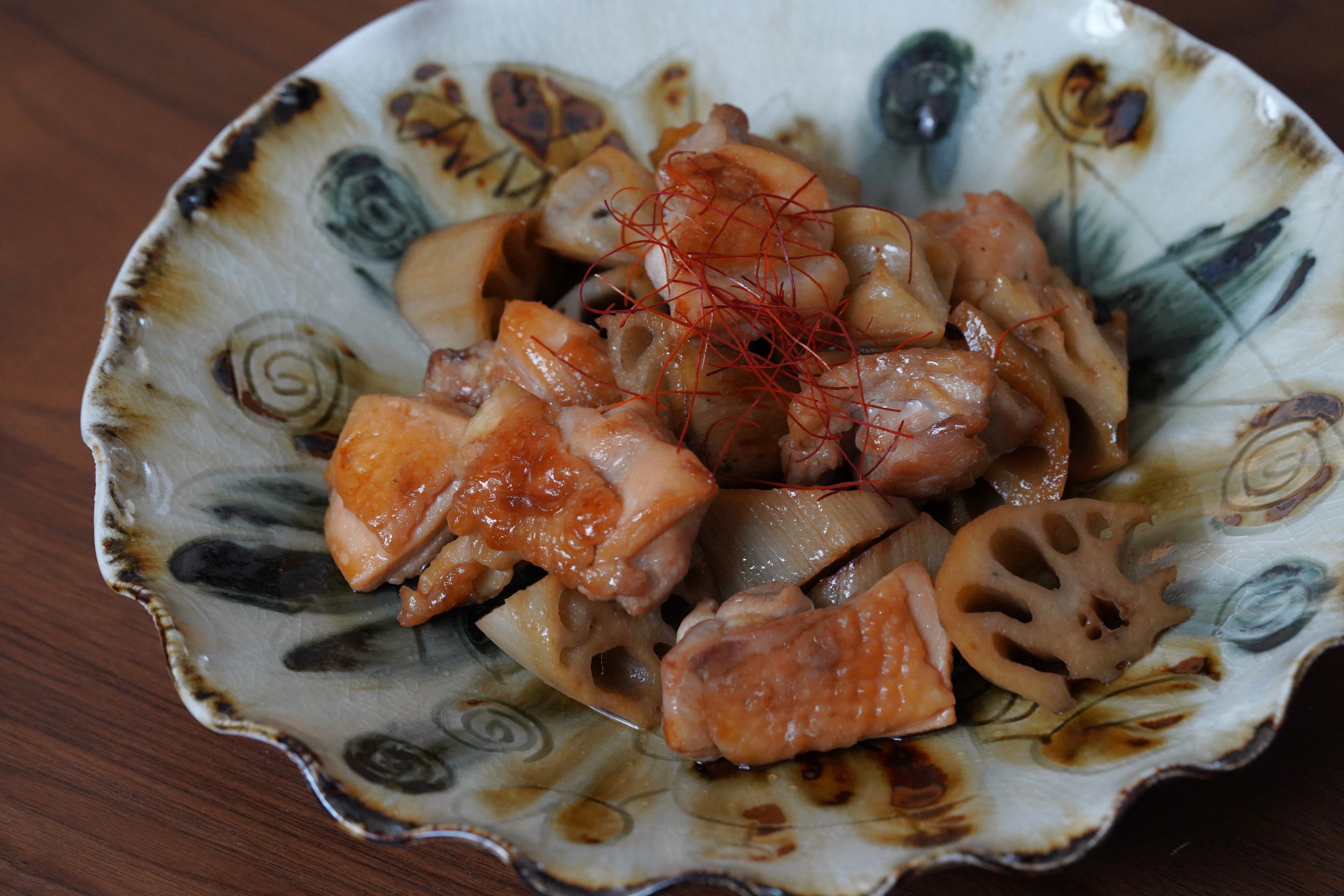 光藤佐】鉄絵線刻鉢 7寸 – うつわ御結