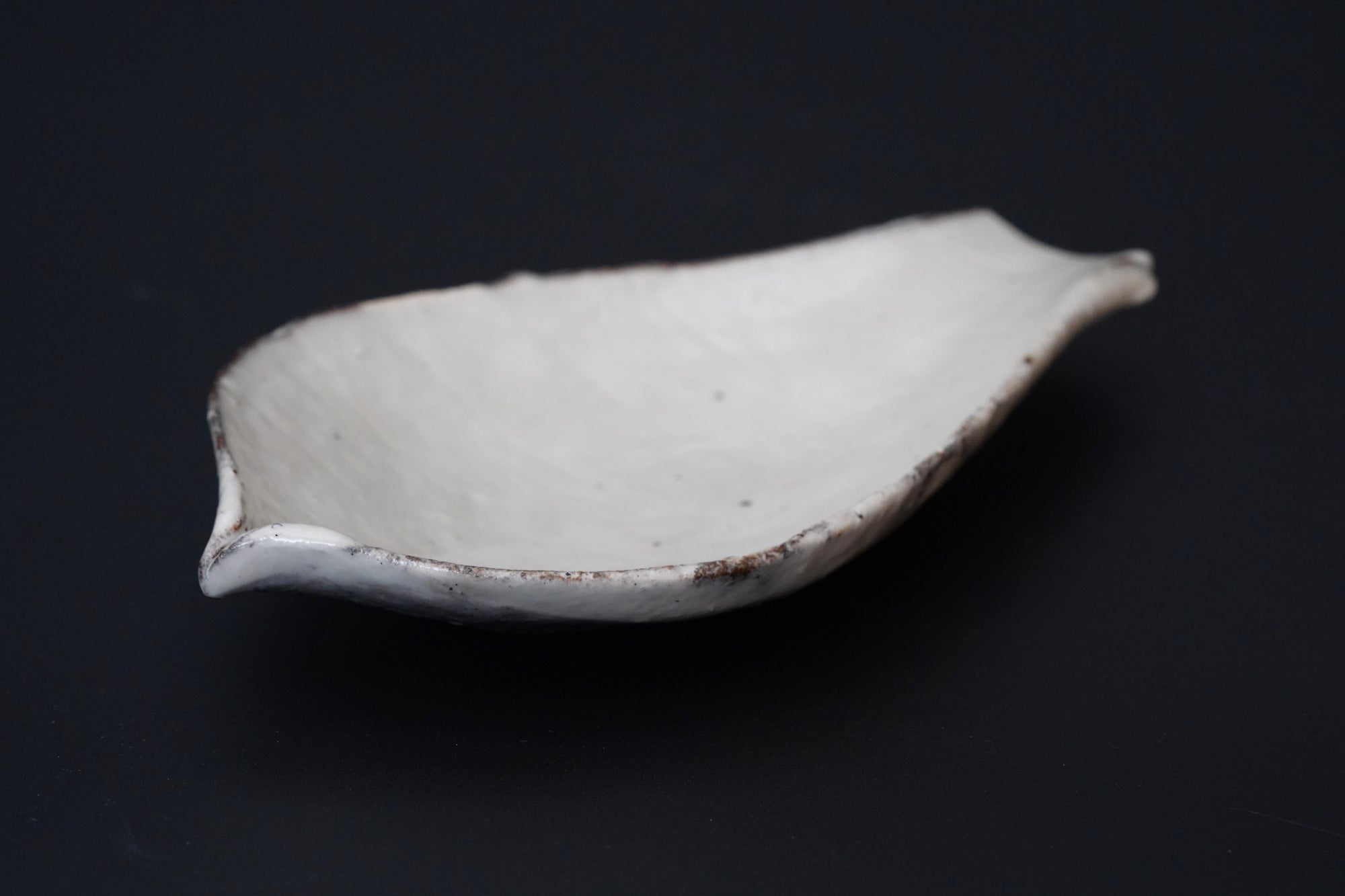 【辻村 塊】粉引向付　蓮弁