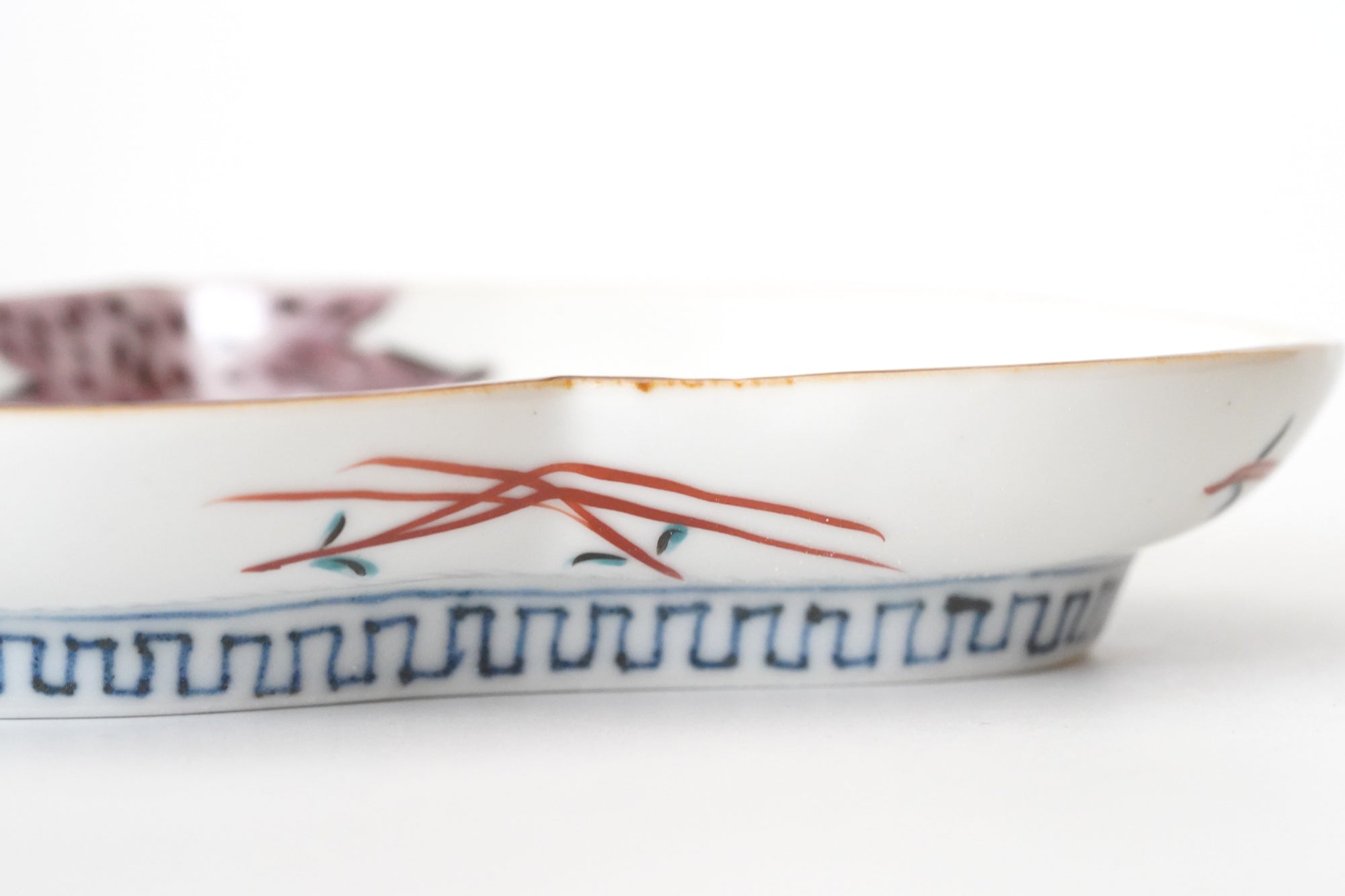 5-inch plate with ink-filled treasures and flowers and birds pattern