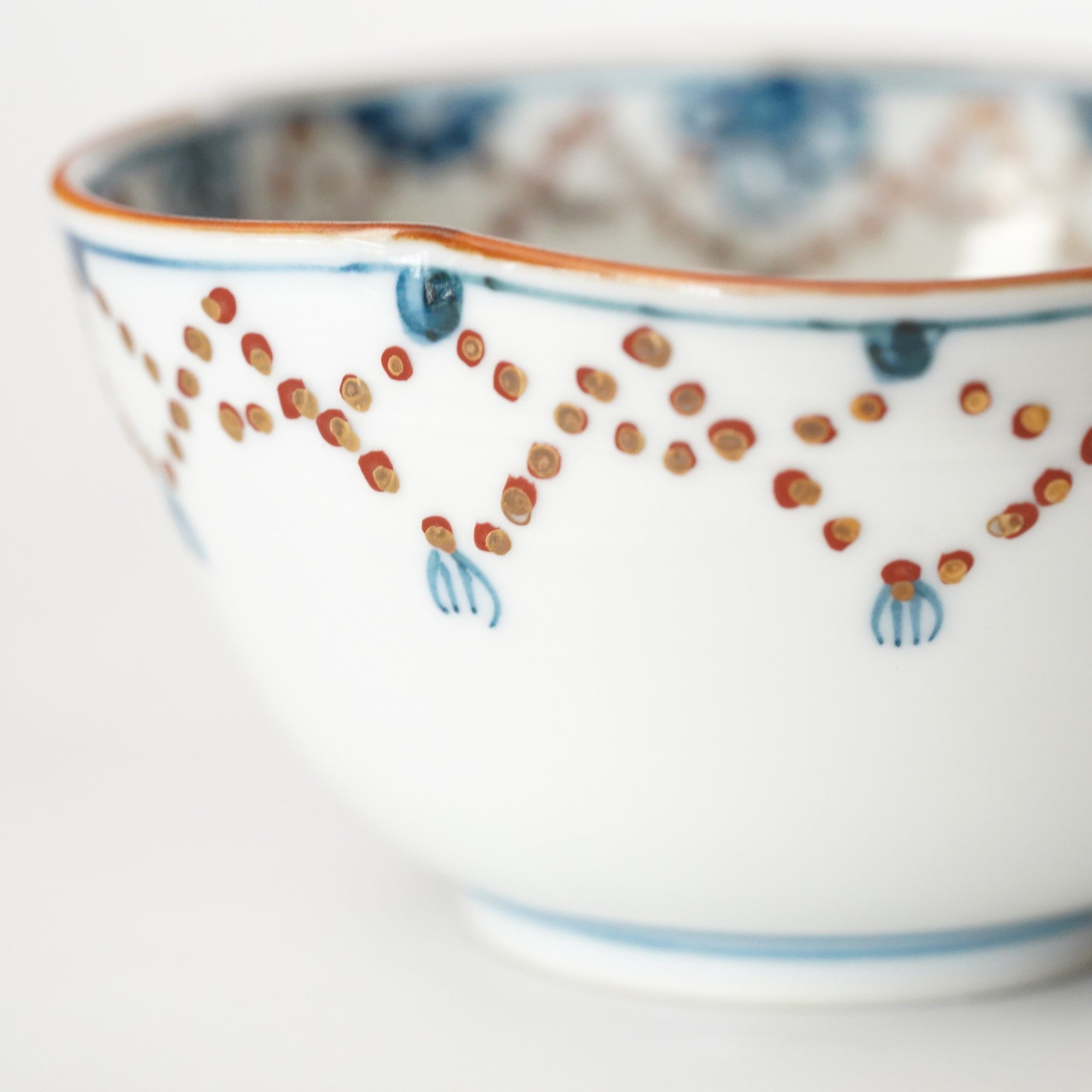 金彩瓔珞紋小鉢