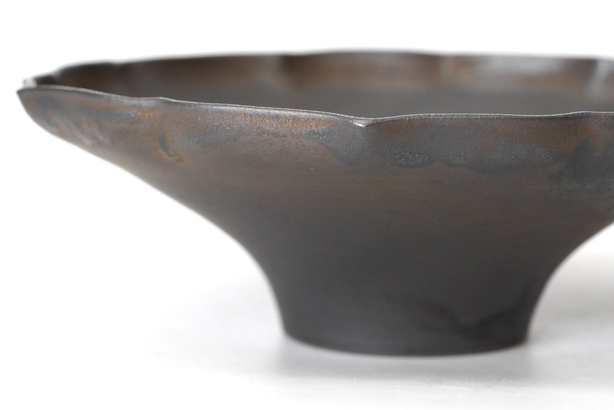 【Hideki Yamamoto】Kuro-yu flower-shaped morning glory bowl Small