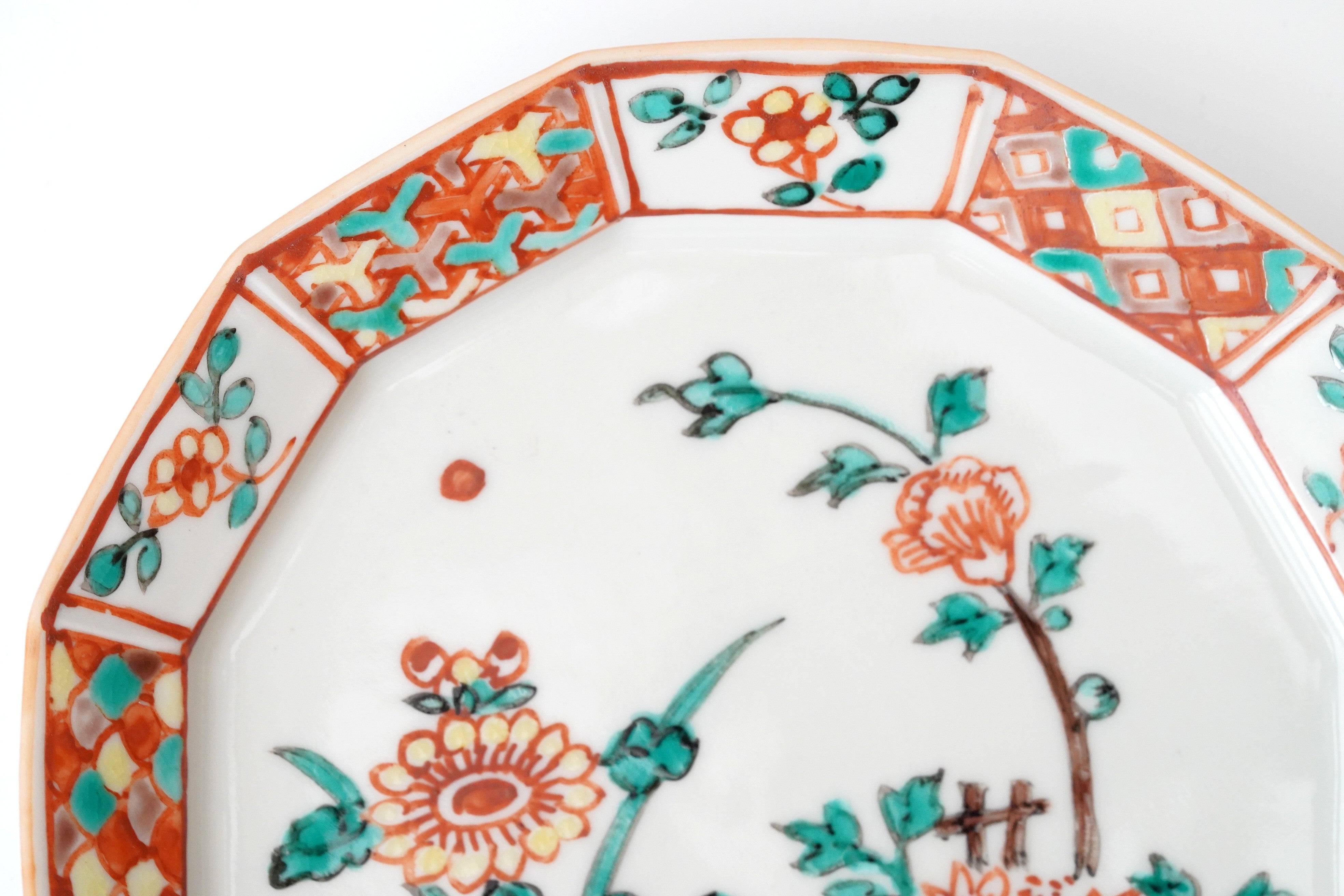 美品　陶器　年代物　盛り皿　角皿　八角絵皿　牡丹や蝶の絵柄が素敵な　藍の色合い 雅峰窯】八角皿/しのぎ/トルコブルー/（横 22.5cm） | 【丹波の