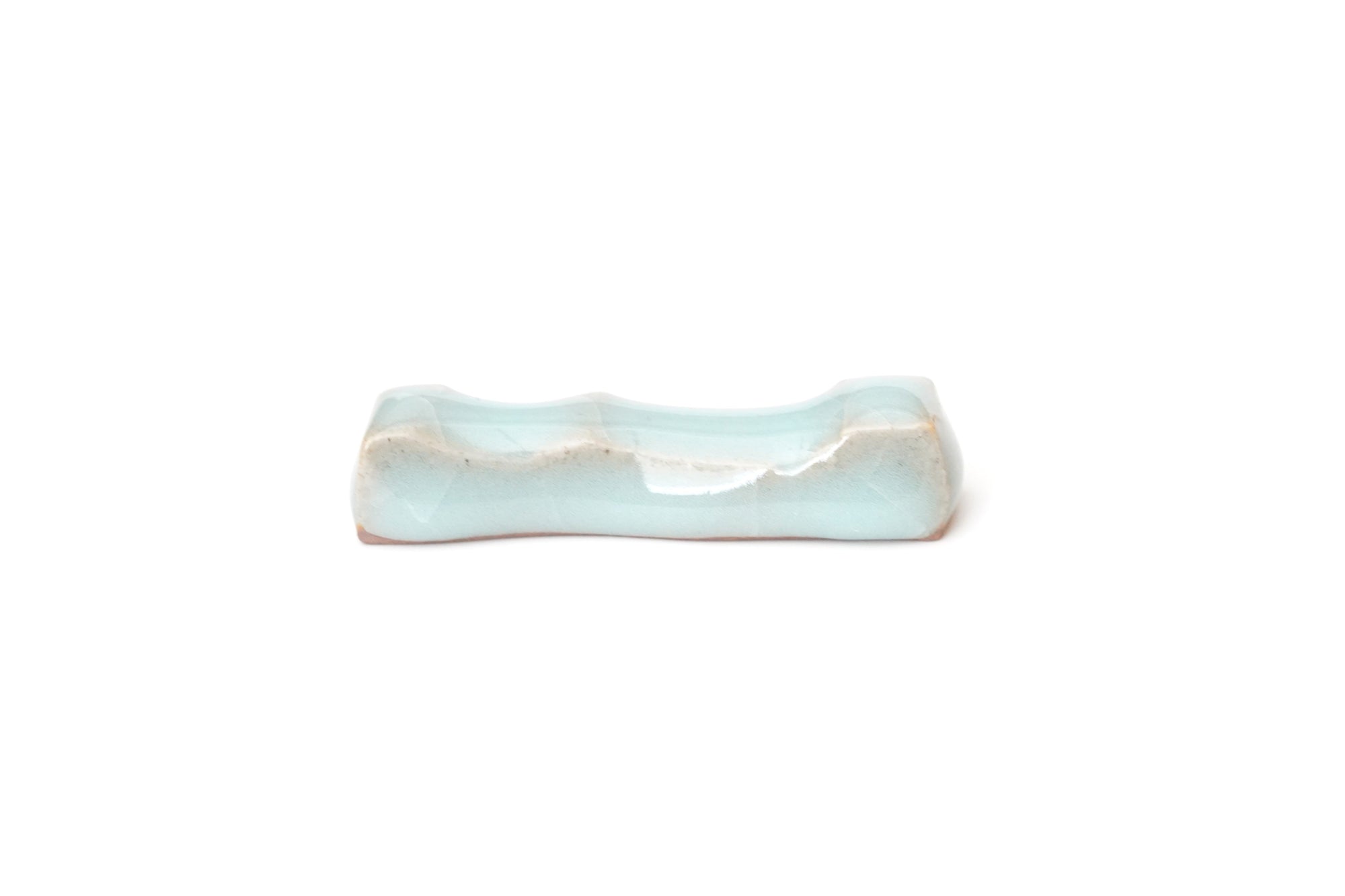 [Taku Kiyama] Powdered celadon astragalus