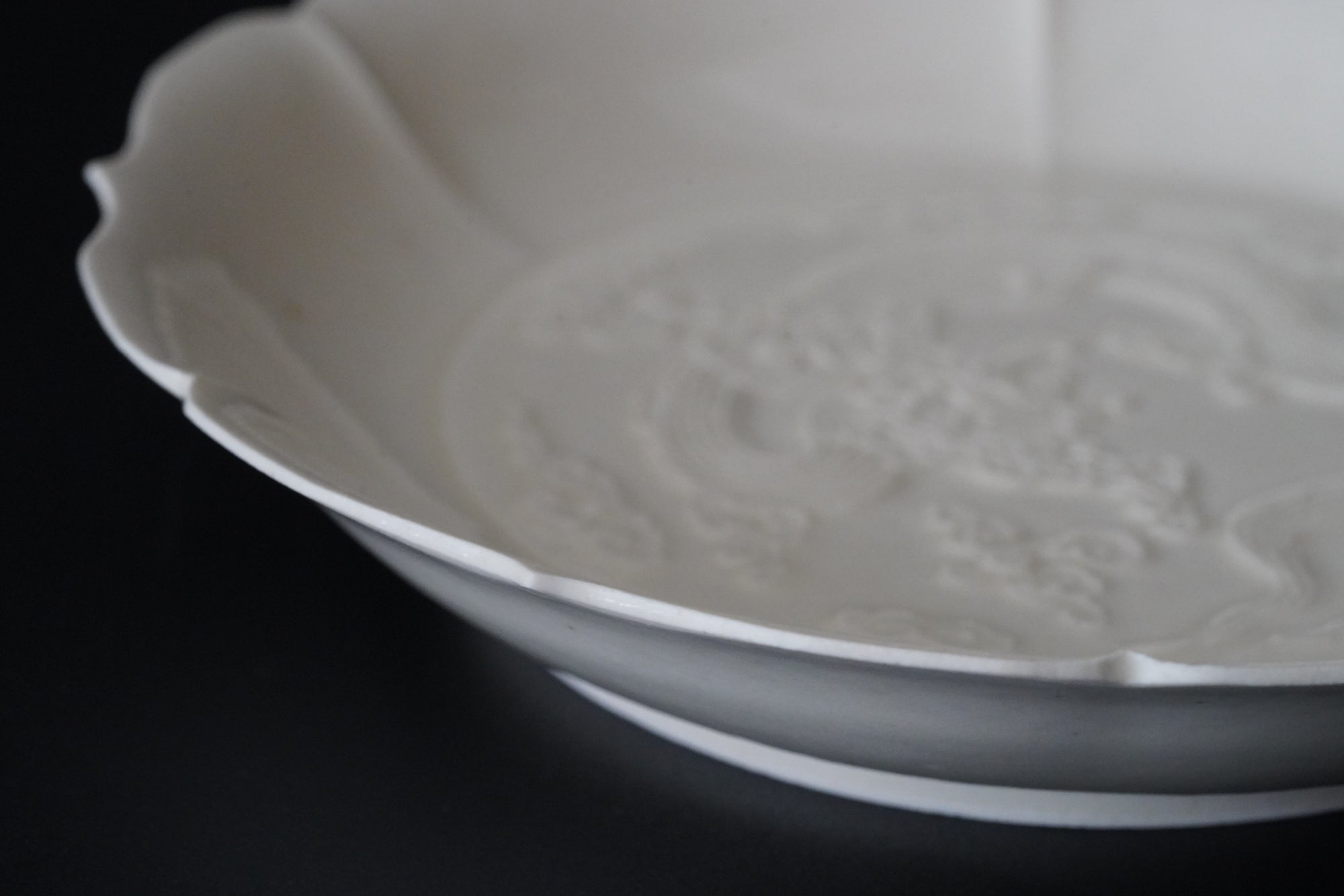 [Joe Harada] White seal flower flower pattern chrysanthemum petal board