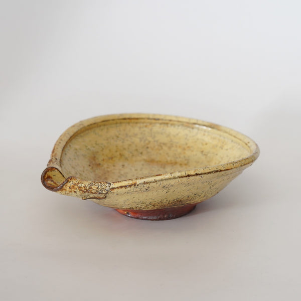 工藤和彦　黄粉引片口鉢　　作家　器 工藤和彦】黄粉引平片口鉢 – うつわ御結