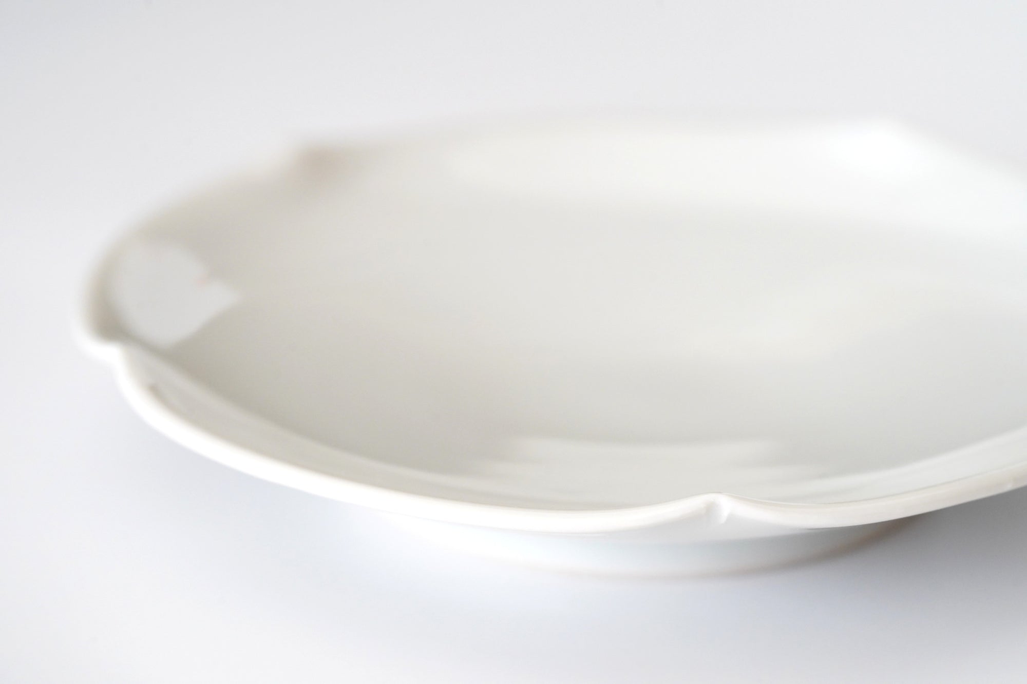 【Masamitsu Kawai】white porcelain round flower shaped small bowl
