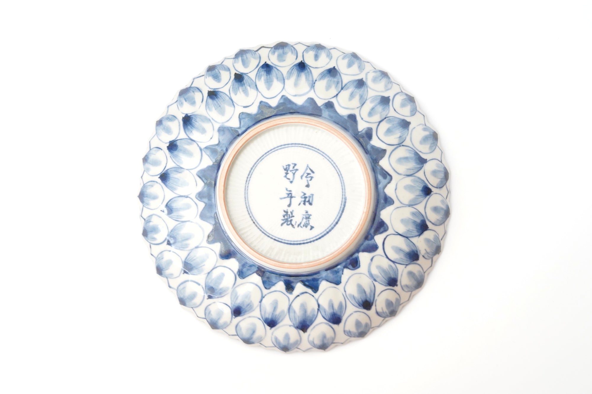 [Toshihiko Hirono] Old dyed chrysanthemum lotus carved plate