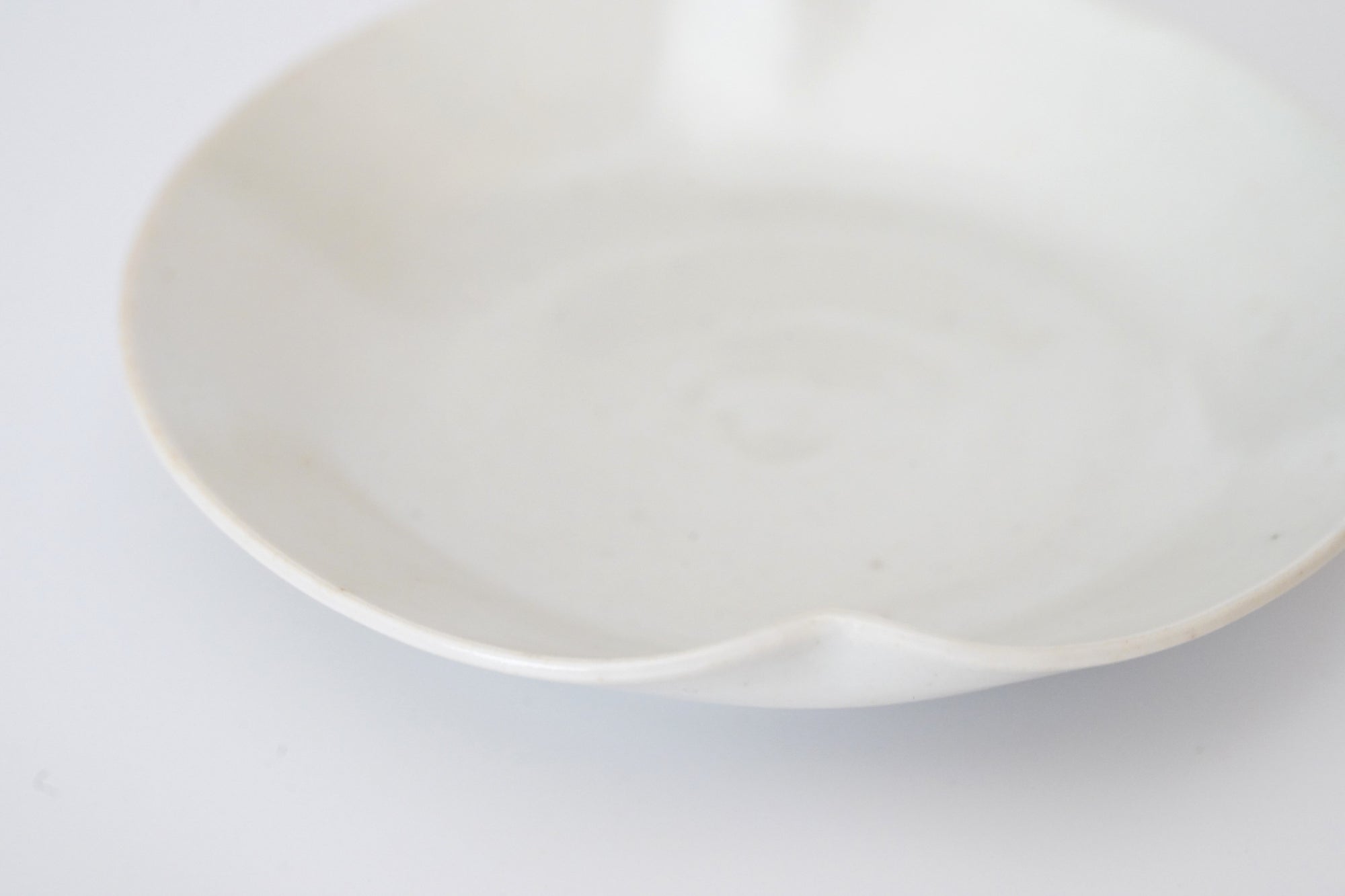 【幾田晴子】白瓷桃小皿