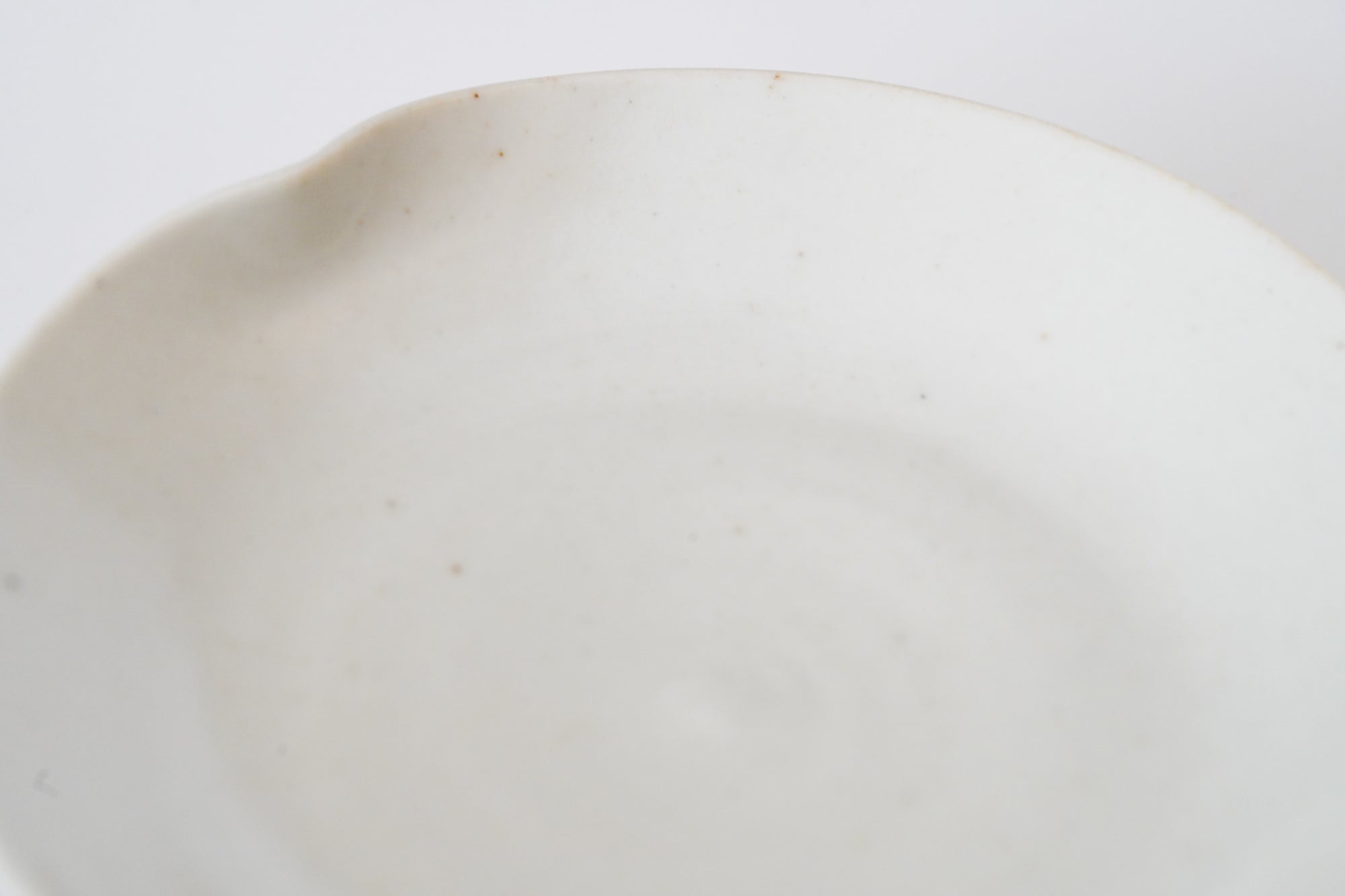 【幾田晴子】白瓷桃小皿