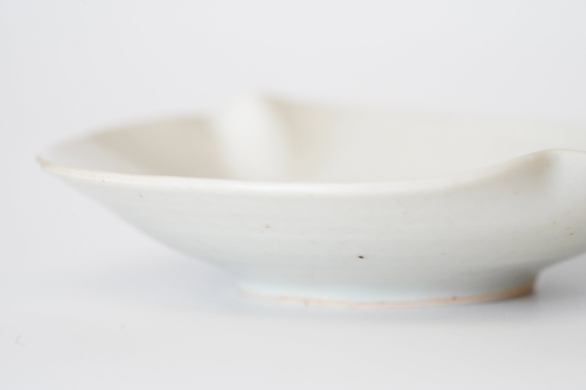 【幾田晴子】白瓷桃小皿