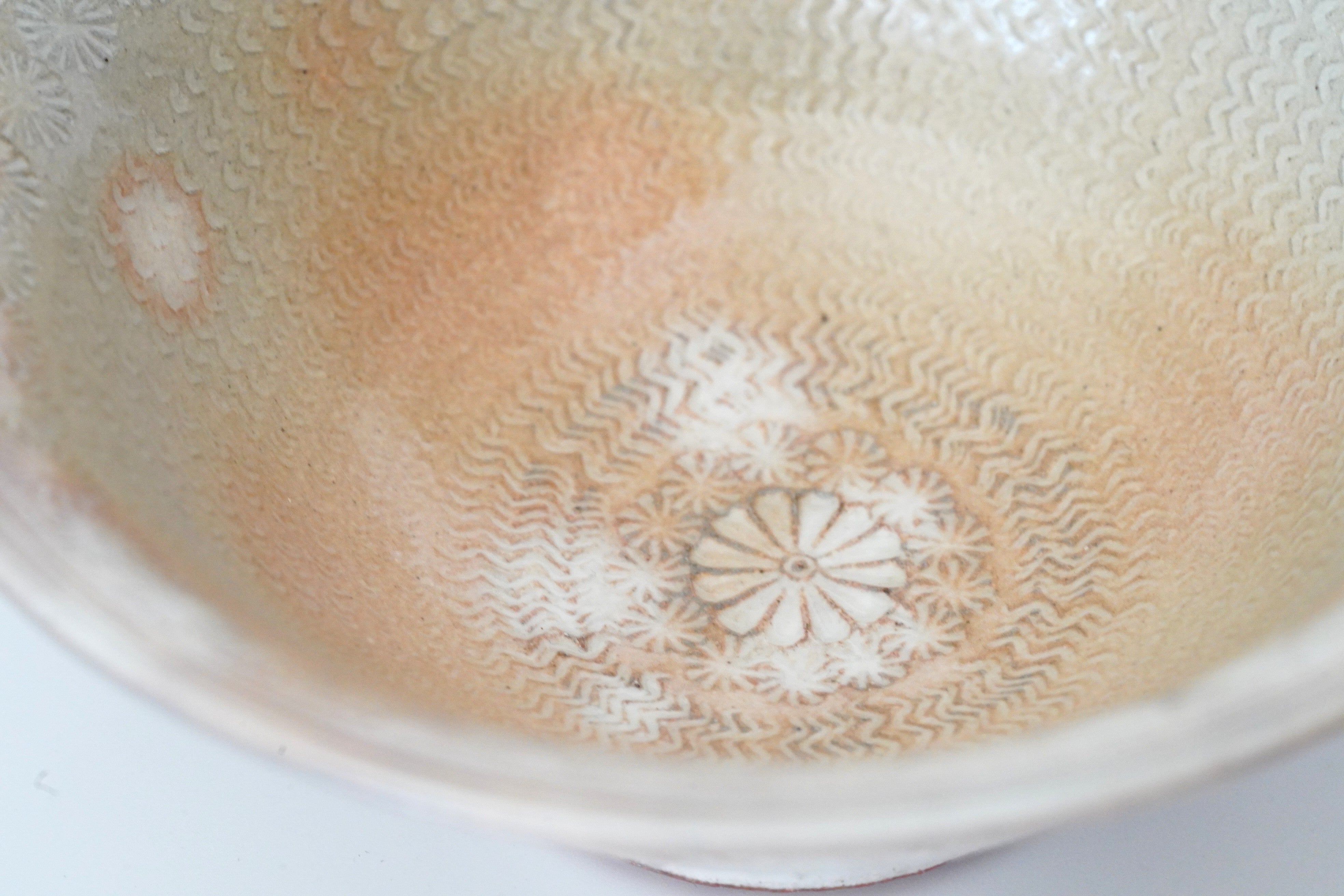 三島手　碗(大) 美しい白象嵌　金海窯 三島手 碗(大) 美しい白象嵌 金海窯 三島手 碗(大) 美しい白象嵌 金海窯