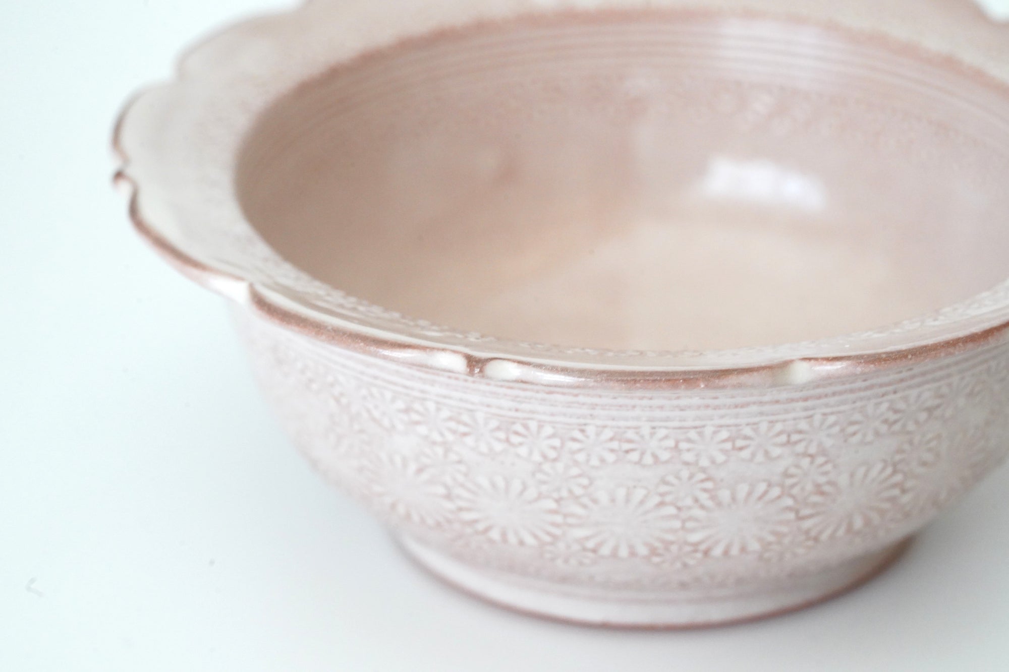 【宮里絵美】白掛輪花小鉢