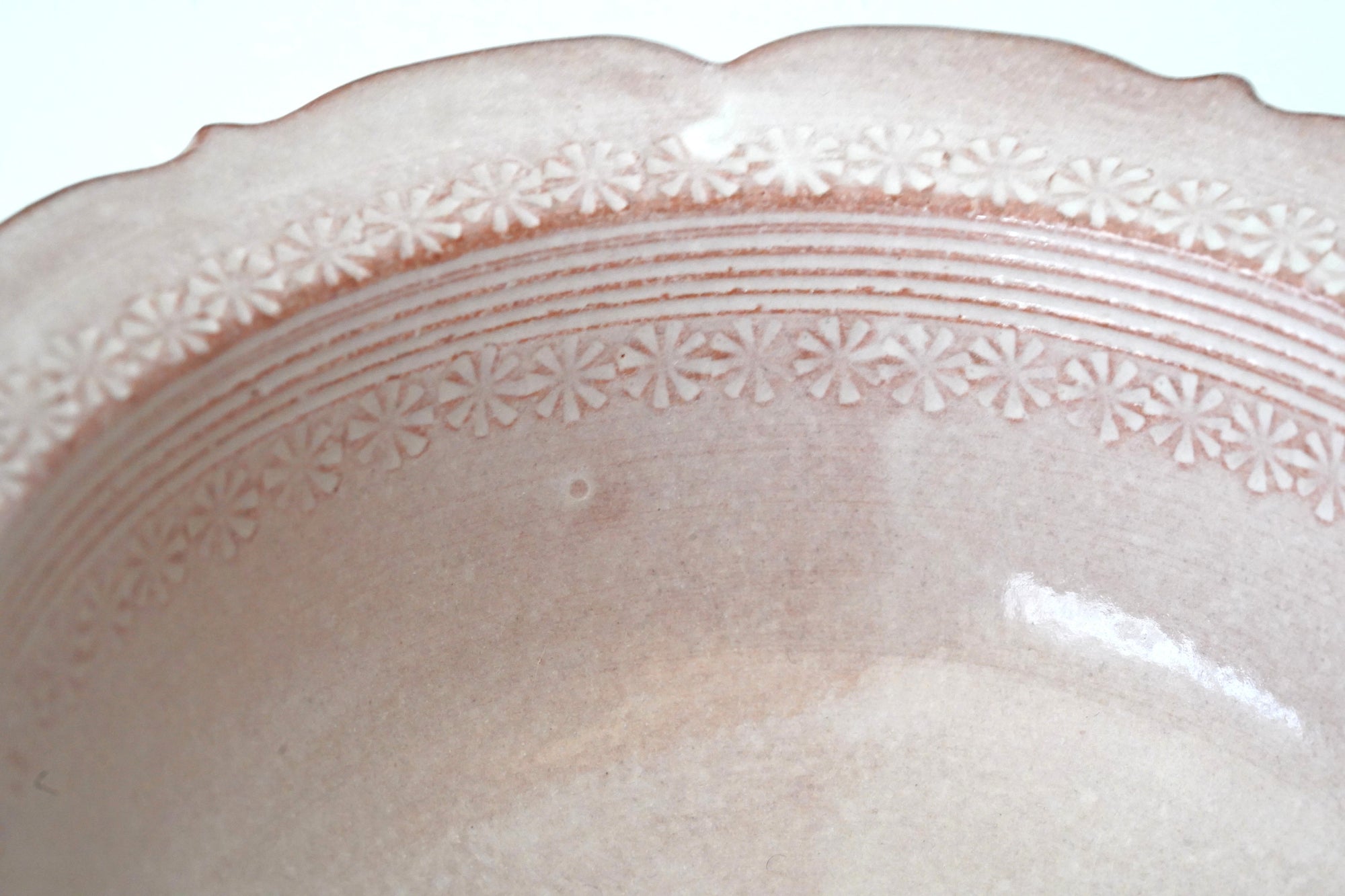 【宮里絵美】白掛輪花小鉢