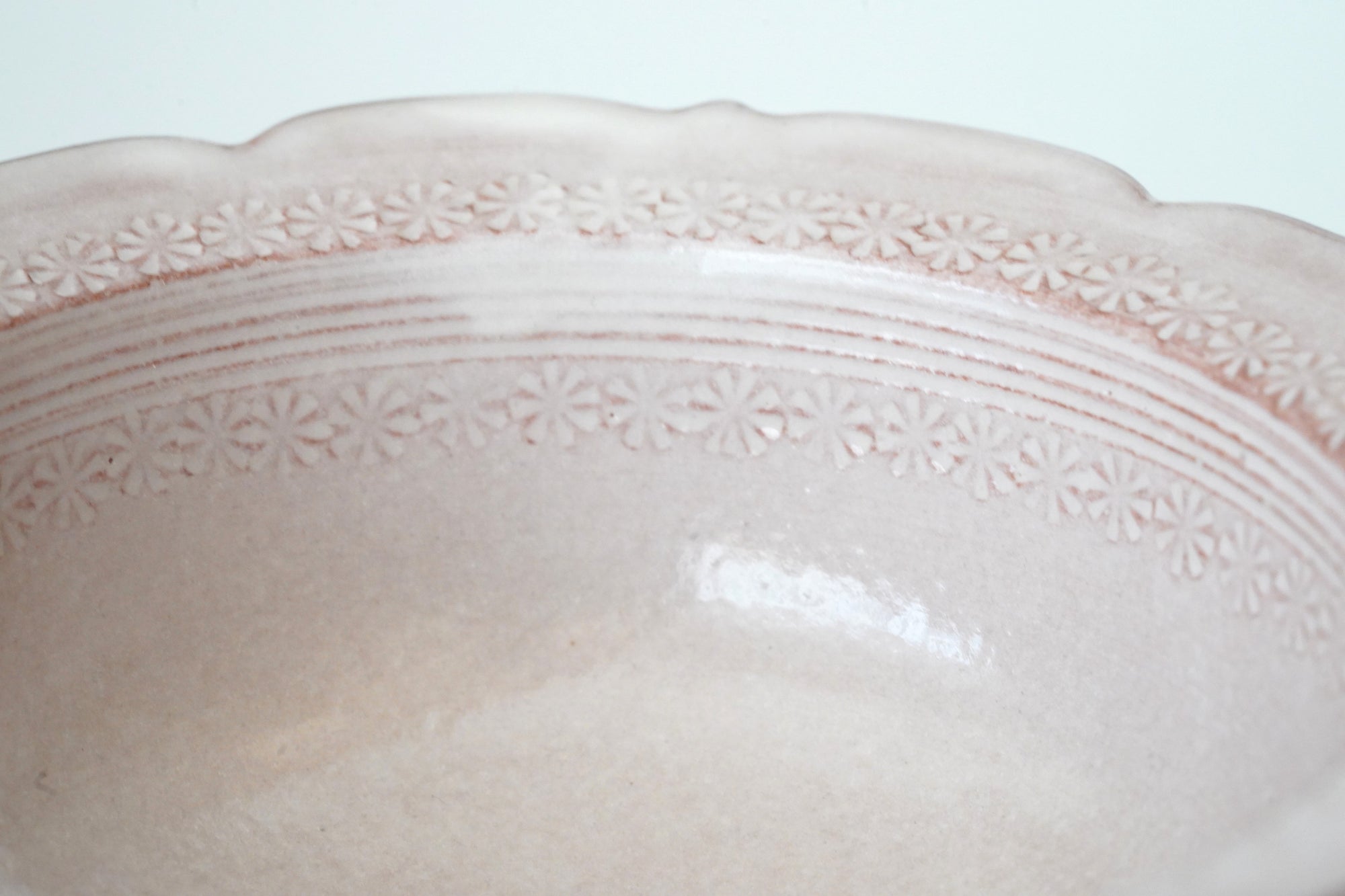 【宮里絵美】白掛輪花小鉢