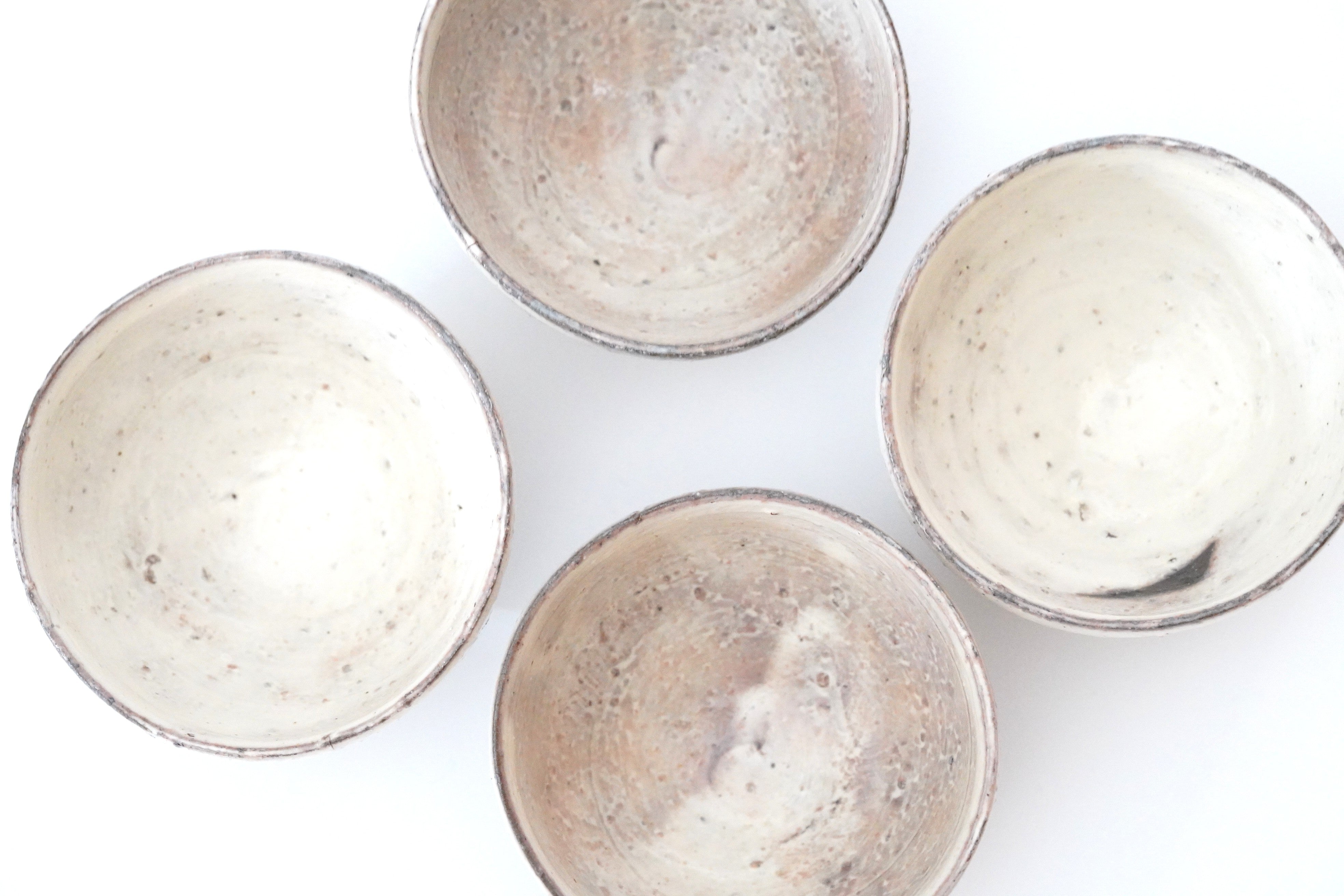 辻村 塊】粉引汲出 – うつわ御結