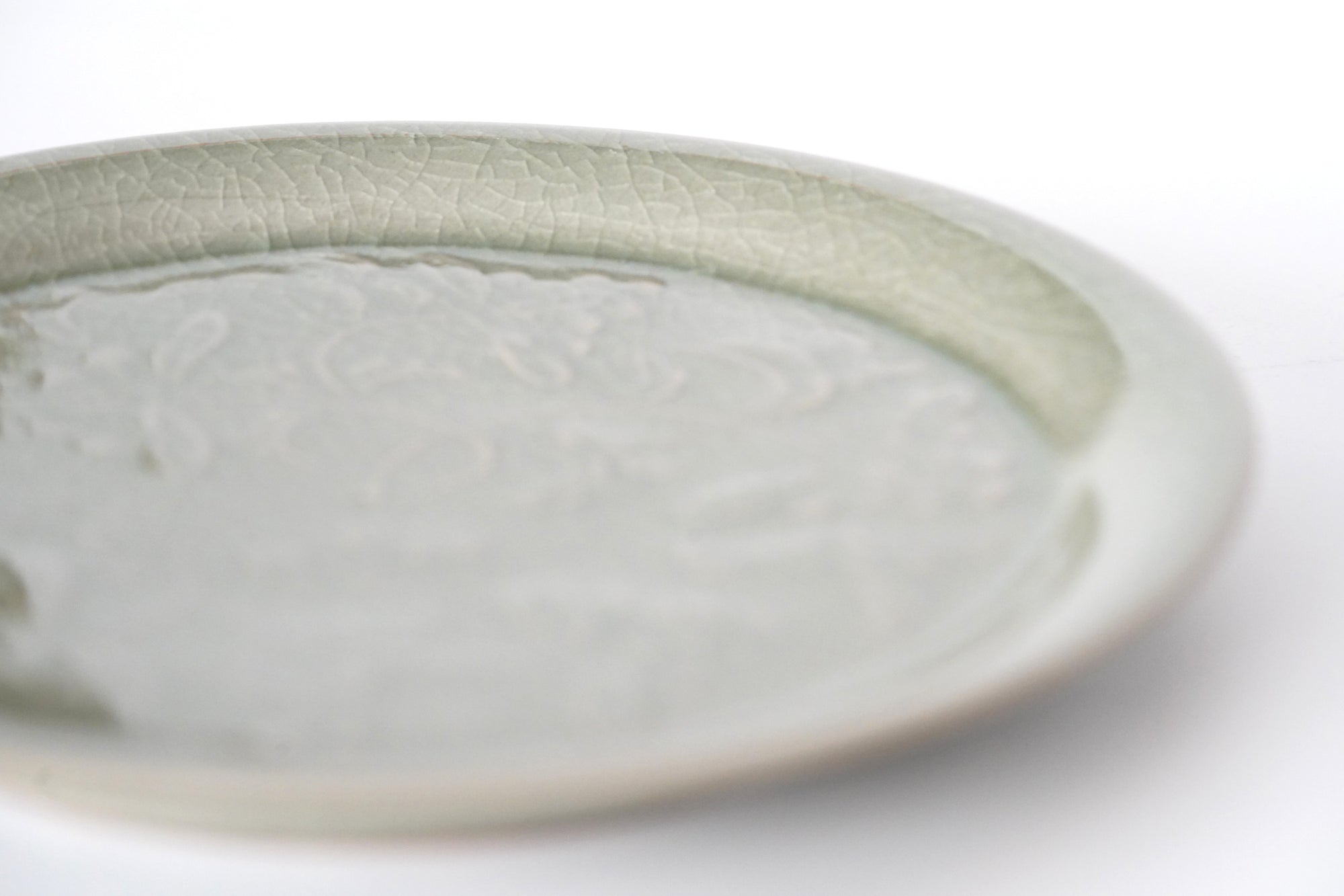 【川瀬竹秋】青瓷彫花文皿（A-03）　彩