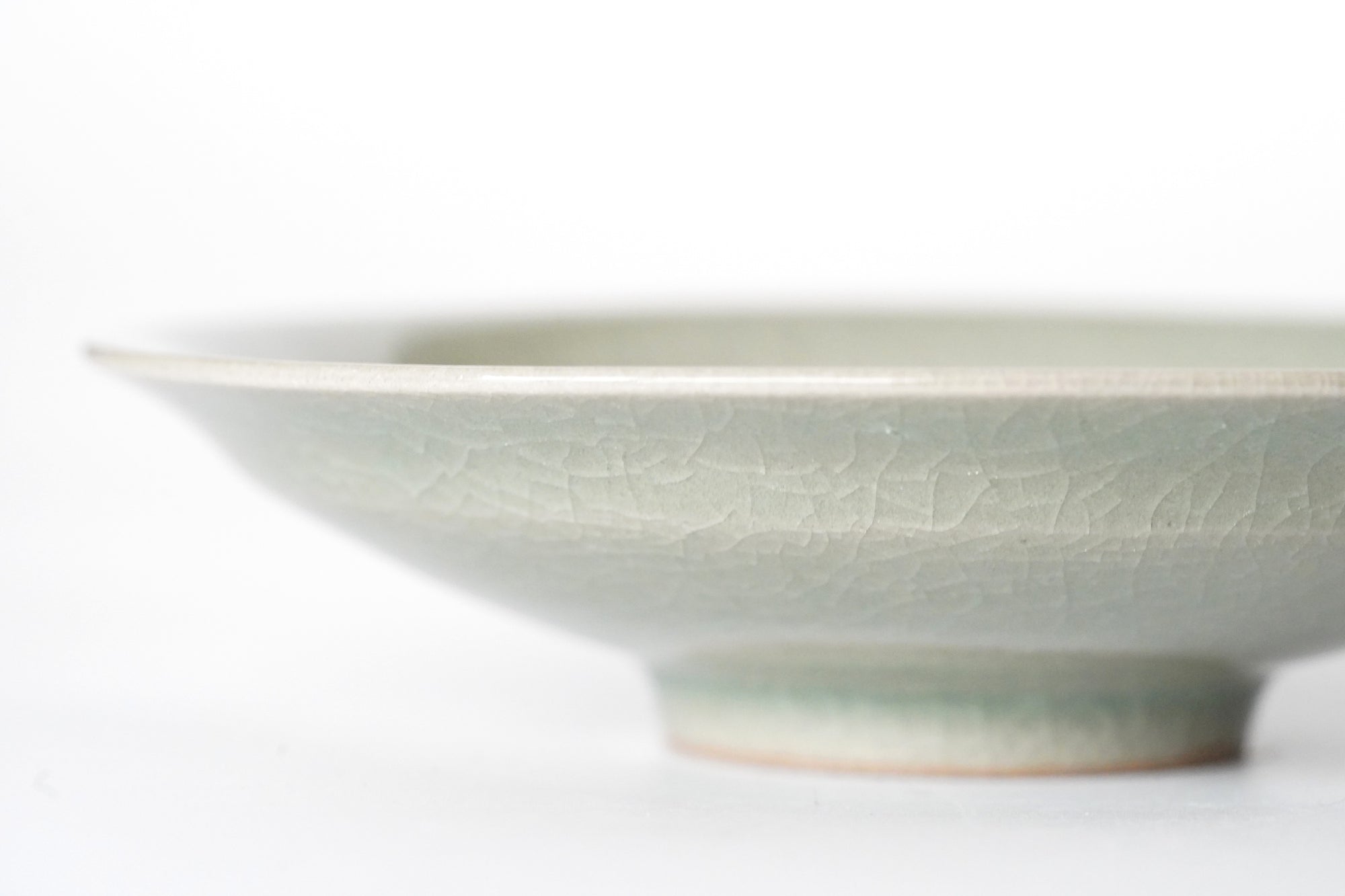 【川瀬竹秋】青瓷彫花文小鉢（A-09）　彩