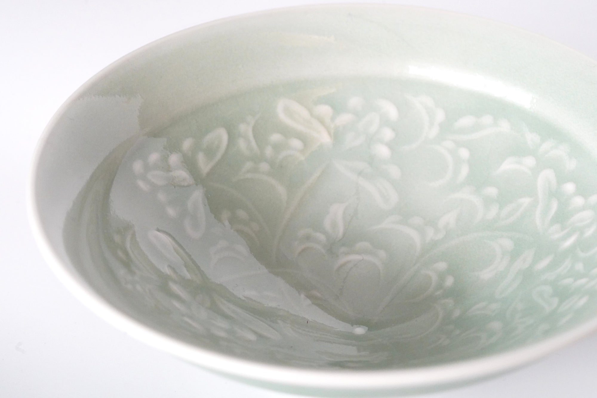 【川瀬竹秋】青白磁彫花文碗（A-10）