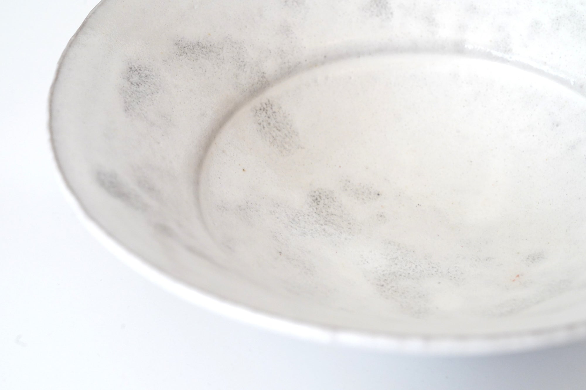 [野口悦志]白釉6寸扁碗