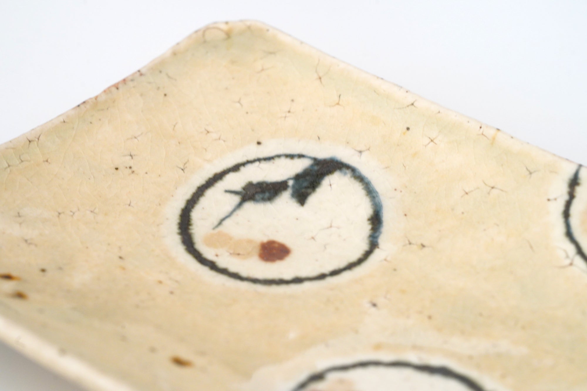 【杉本太郎】6×4寸角皿　白丸文