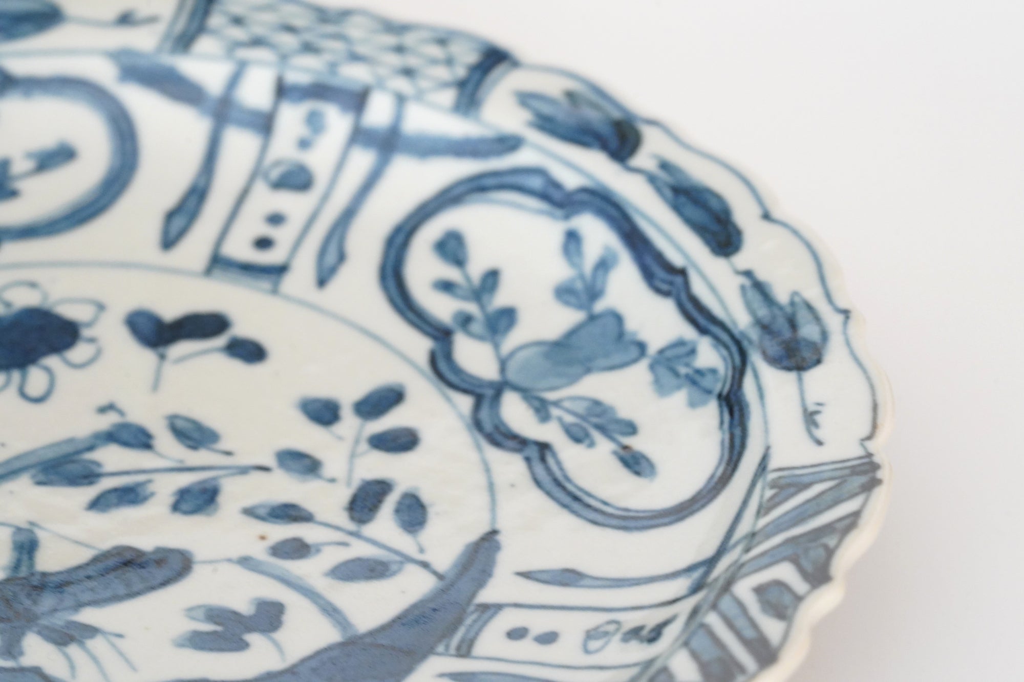 【柳川謙治】染付芙蓉手六寸五分皿