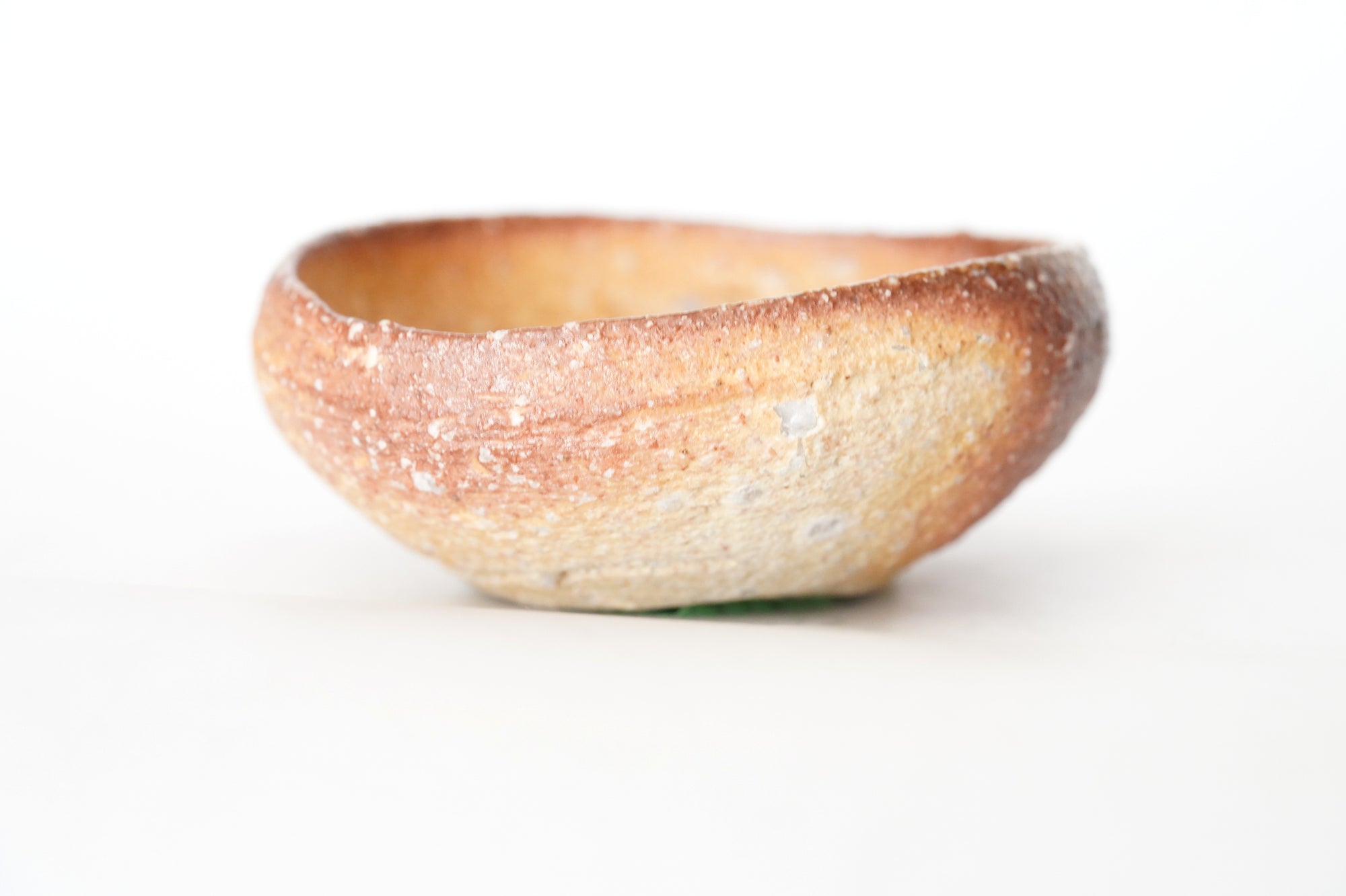 【Hiroyumi Suzuki】Shigaraki shell shaped small plate