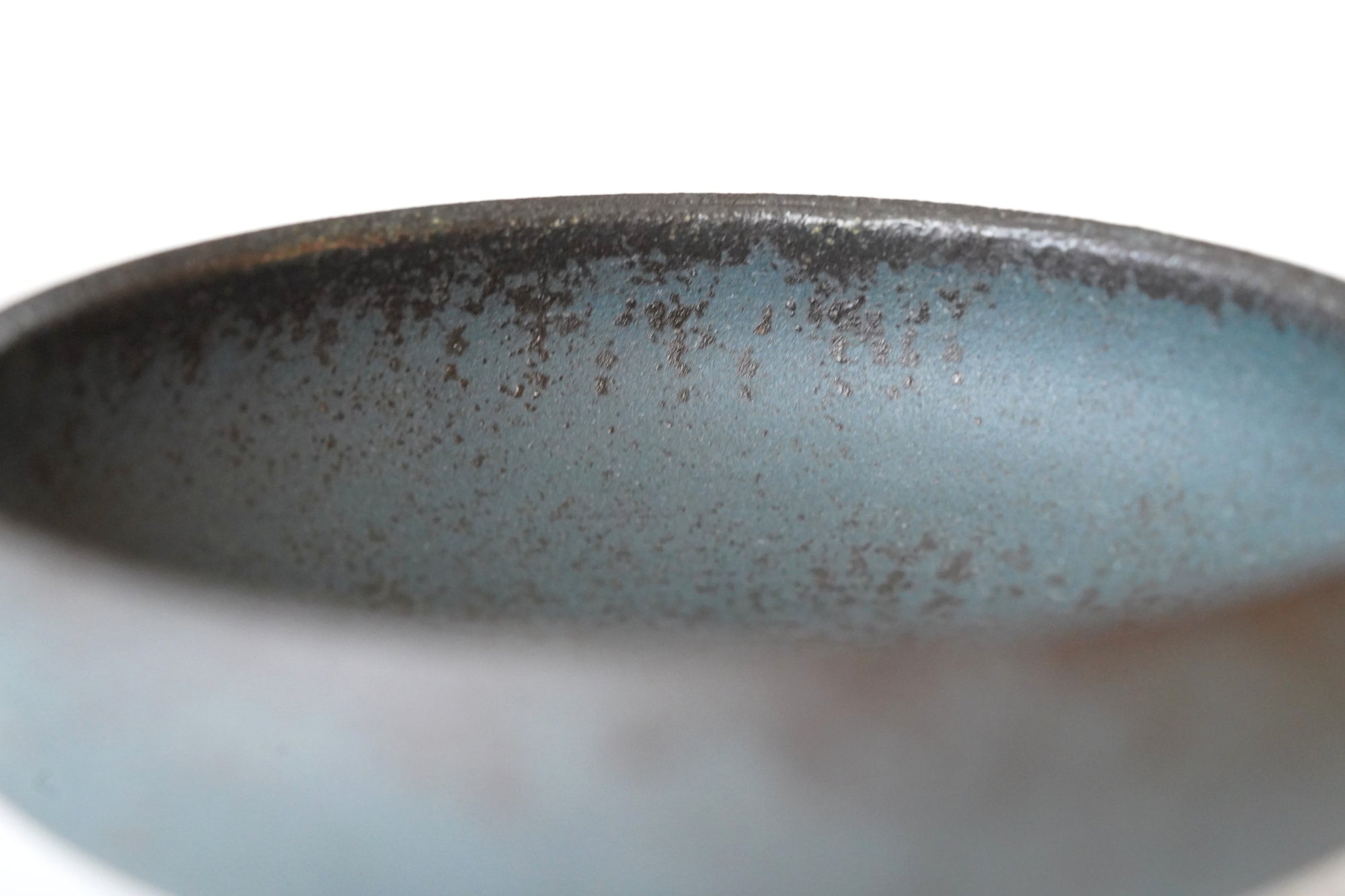 【Eiichi Shibuya】地ノ器 edged bowl small verdigris blue