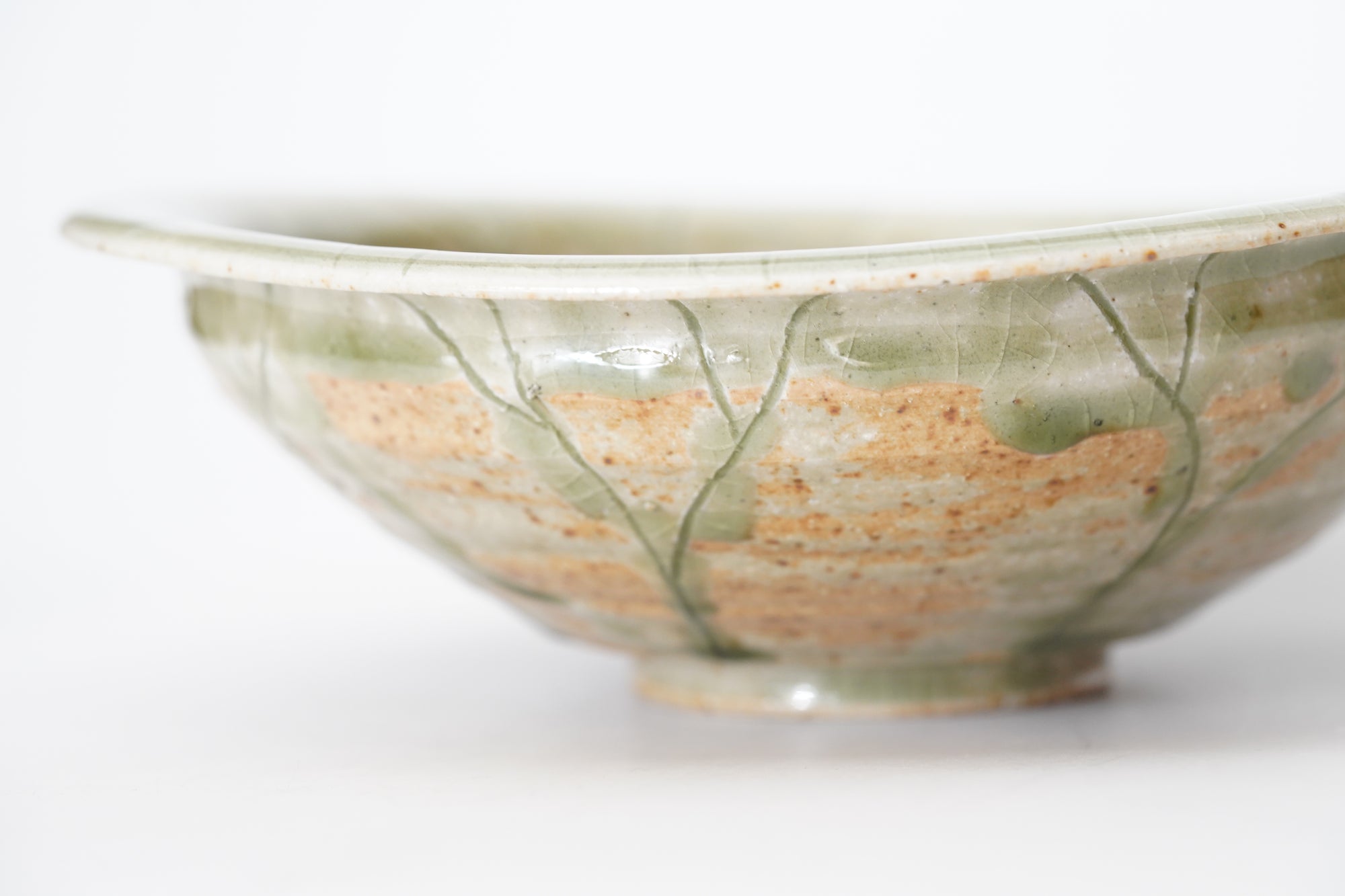 【Shuichi Okamoto】Ao-Karatsu flowered patterned big bowl