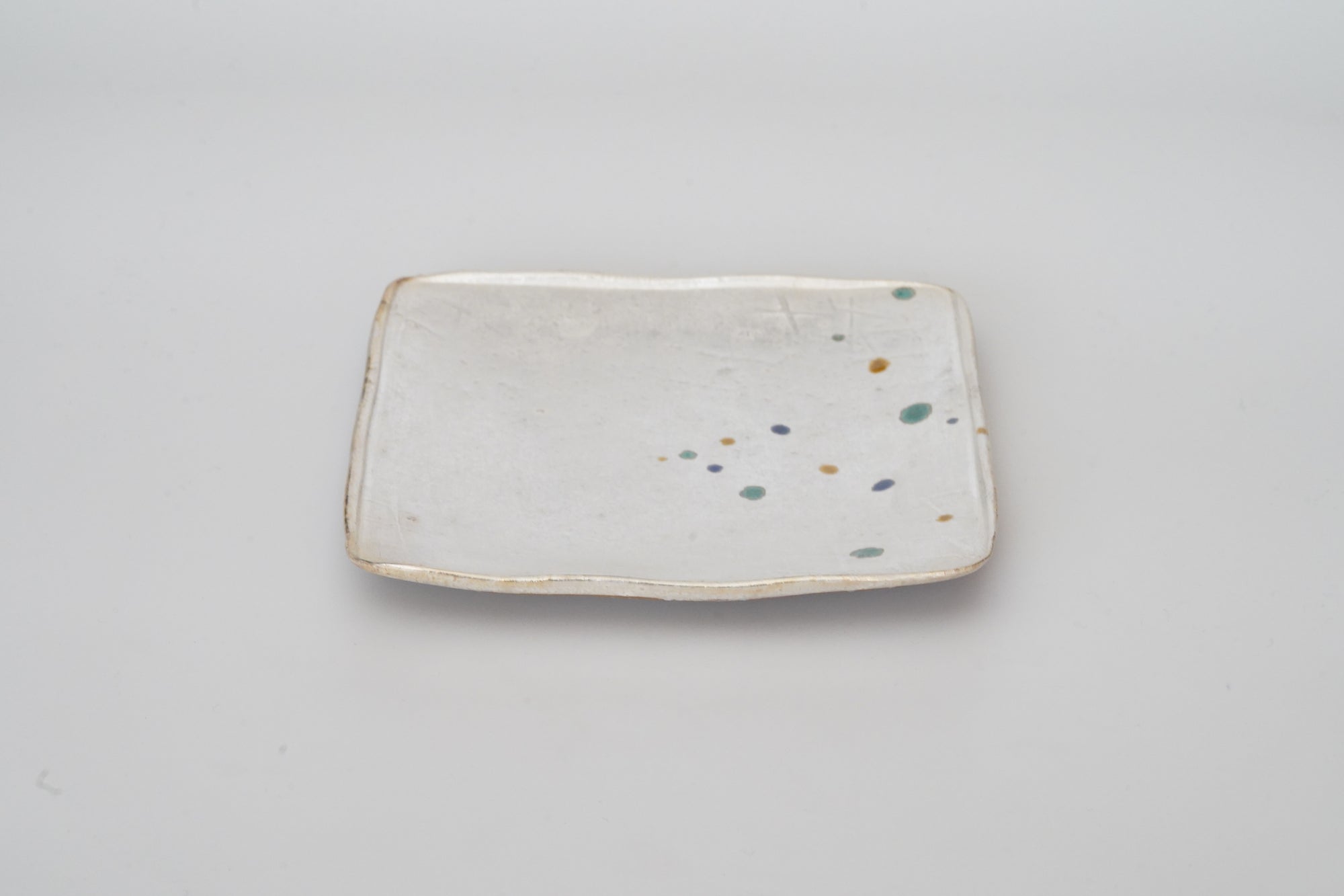 【伊勢崎紳】銀彩叩四方皿　5.5寸