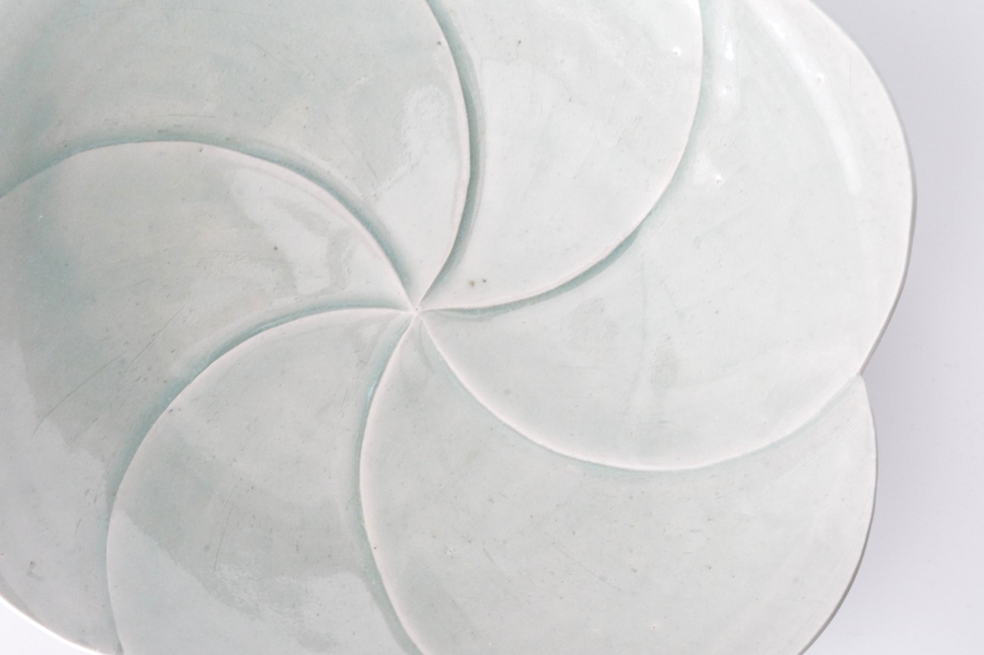 【Shuichi Okamoto】Ao-Karatsu flowered patterned big bowl