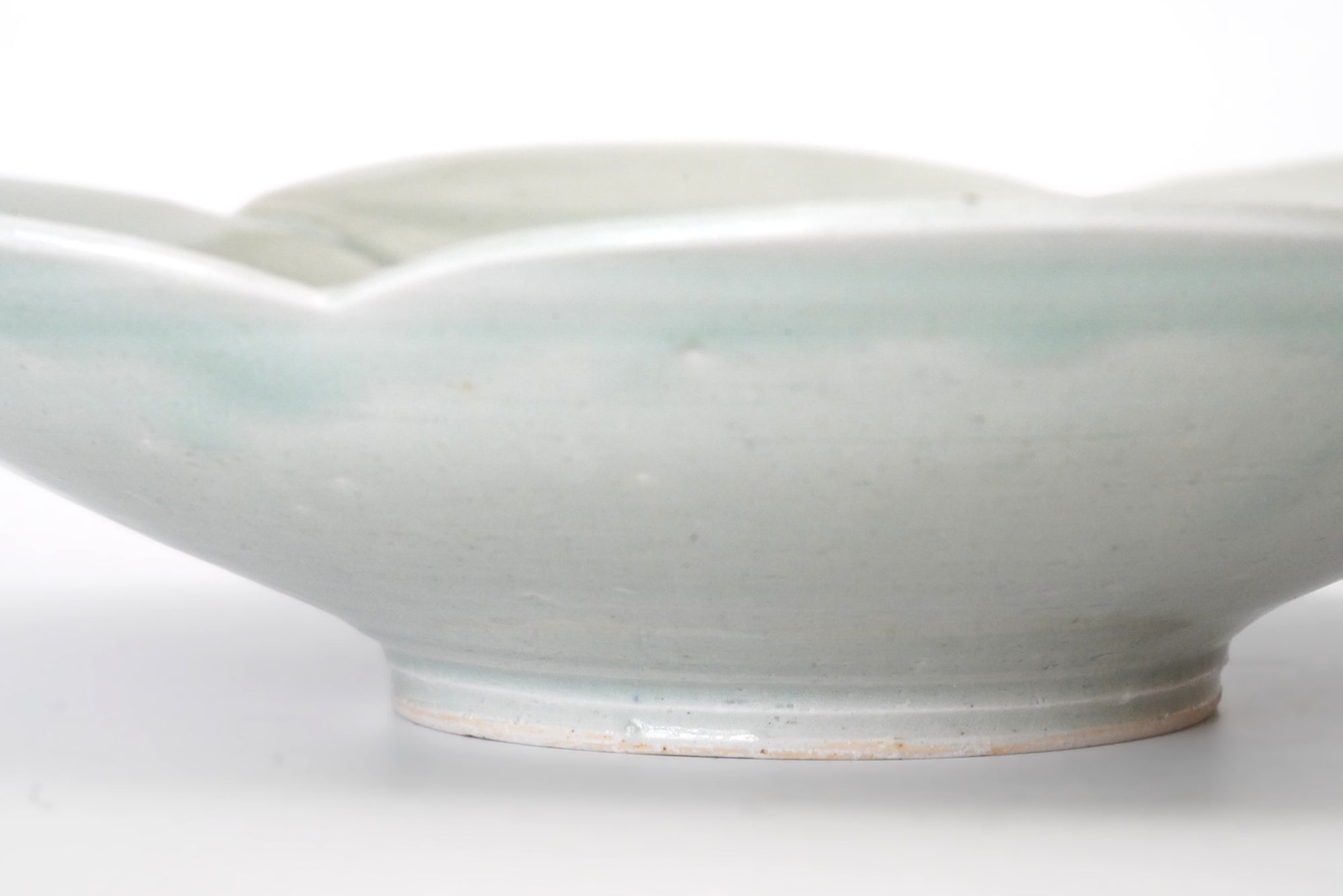 【Shuichi Okamoto】Ao-Karatsu flowered patterned big bowl
