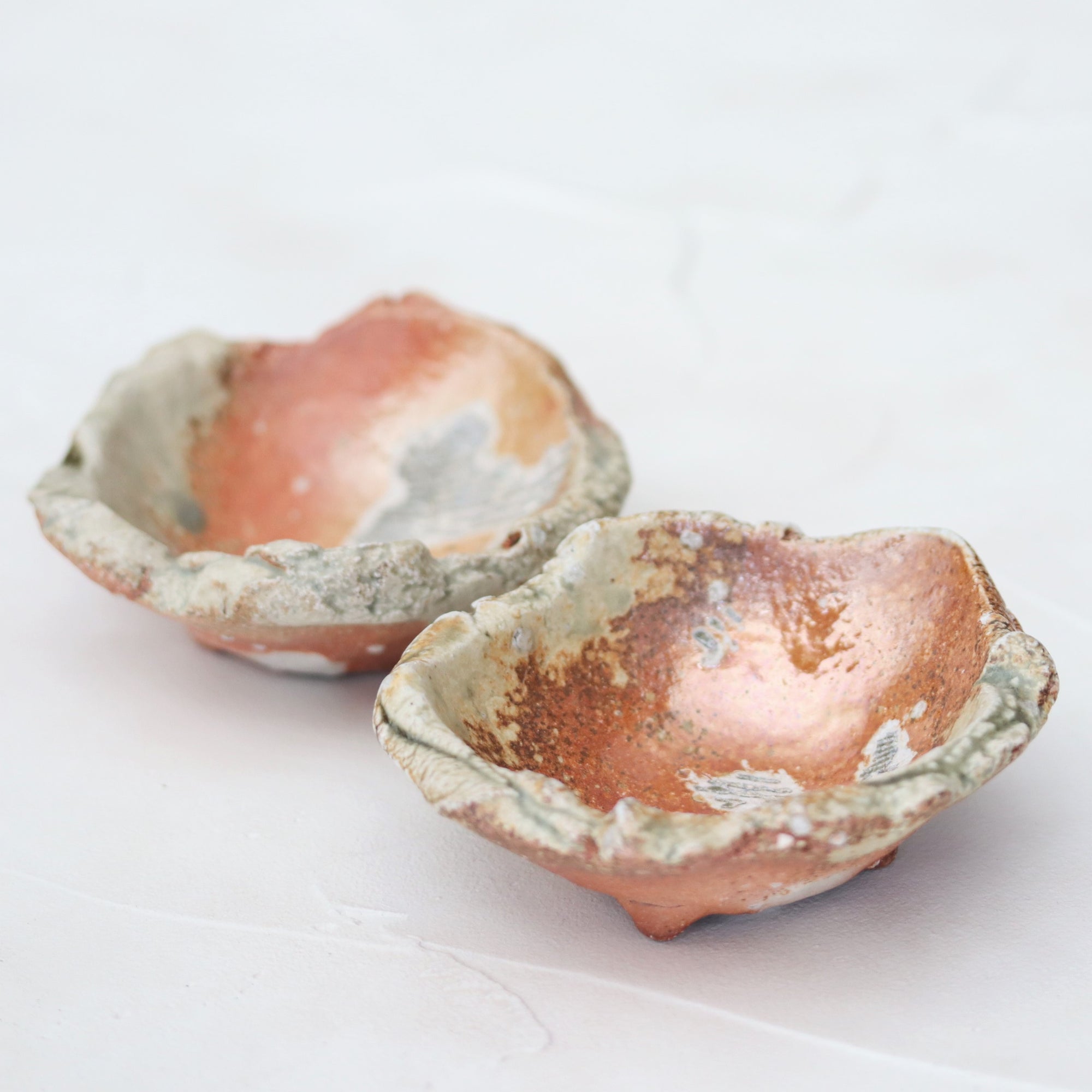 【Manabu Atarashi】Iga rock-shaped small bowl