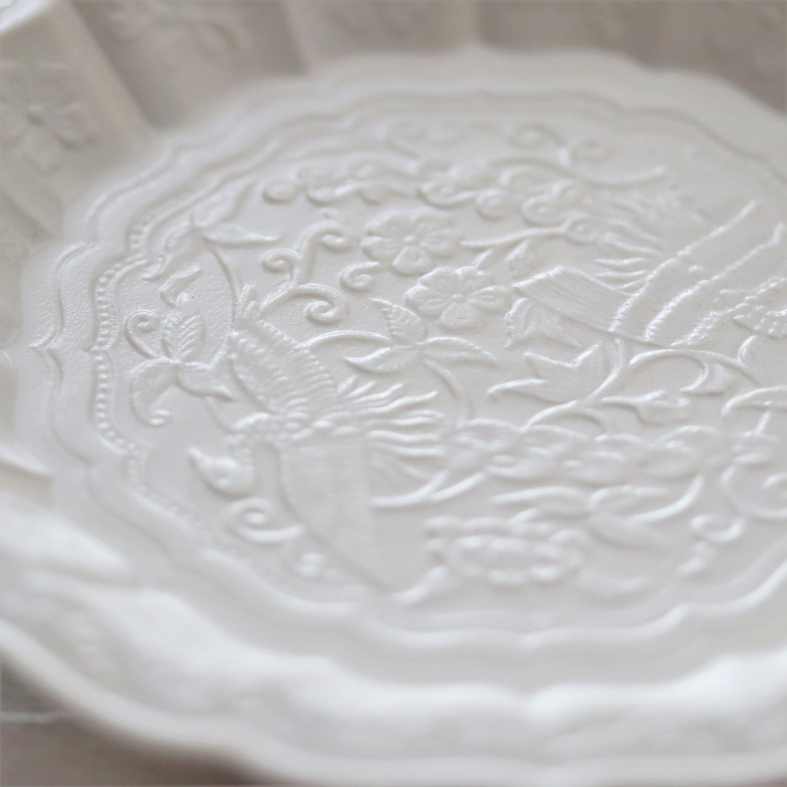 白髙麗波彫花文皿五客