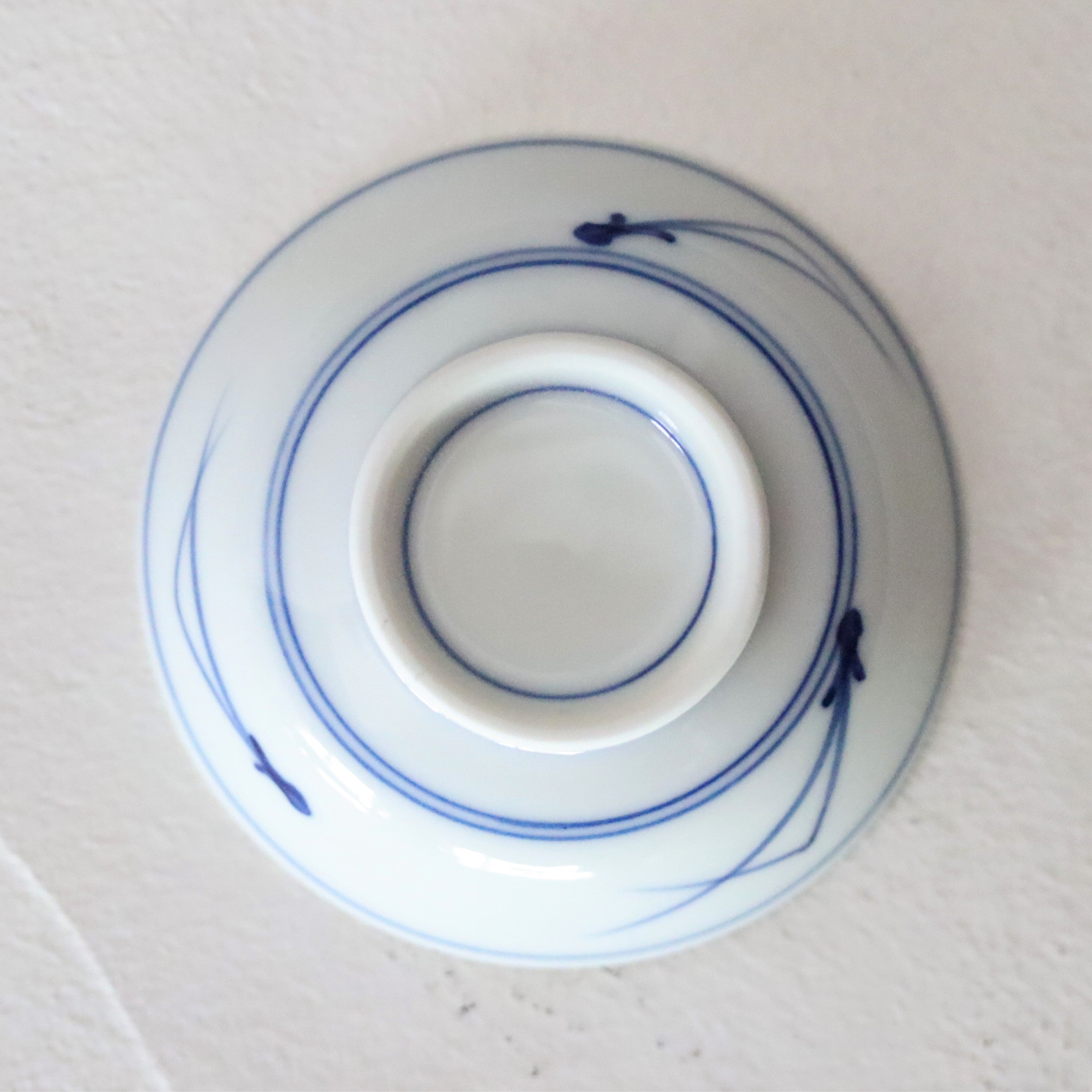 染付平盃 – うつわ御結