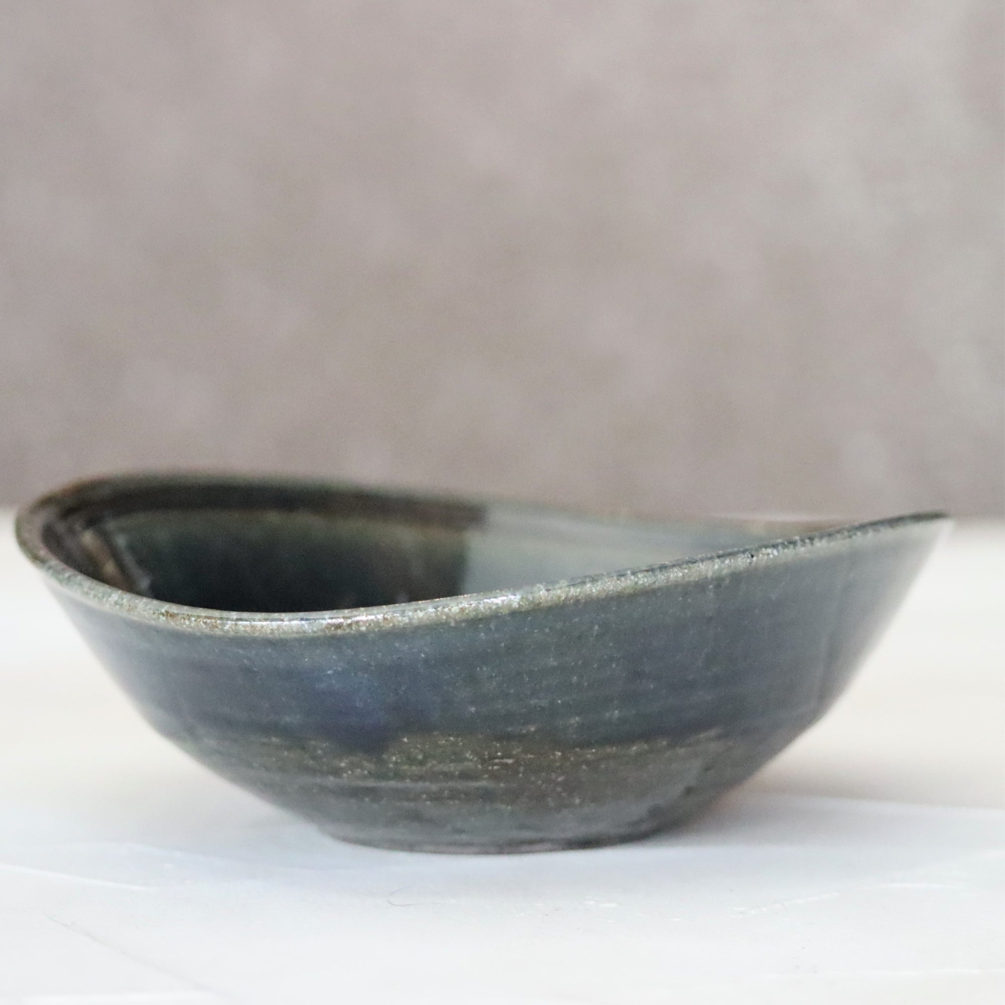 【Taizo Yamamoto】Dark blue deflection bowl