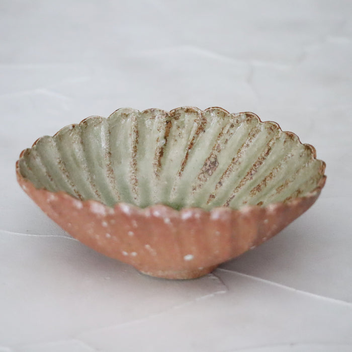 輪花鉢