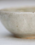 [Yuichi Yukinoura] Ash glaze flower pattern cup