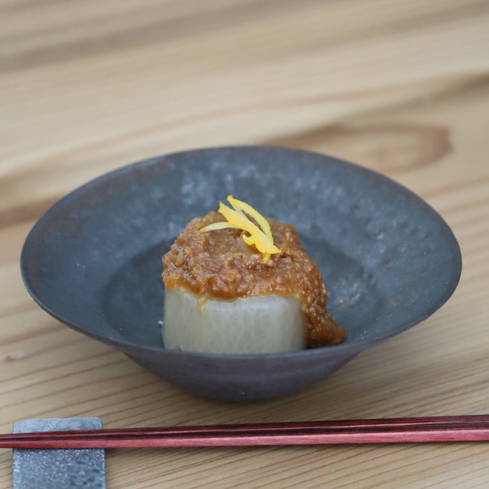 【山本英樹】玄釉沓鉢　大