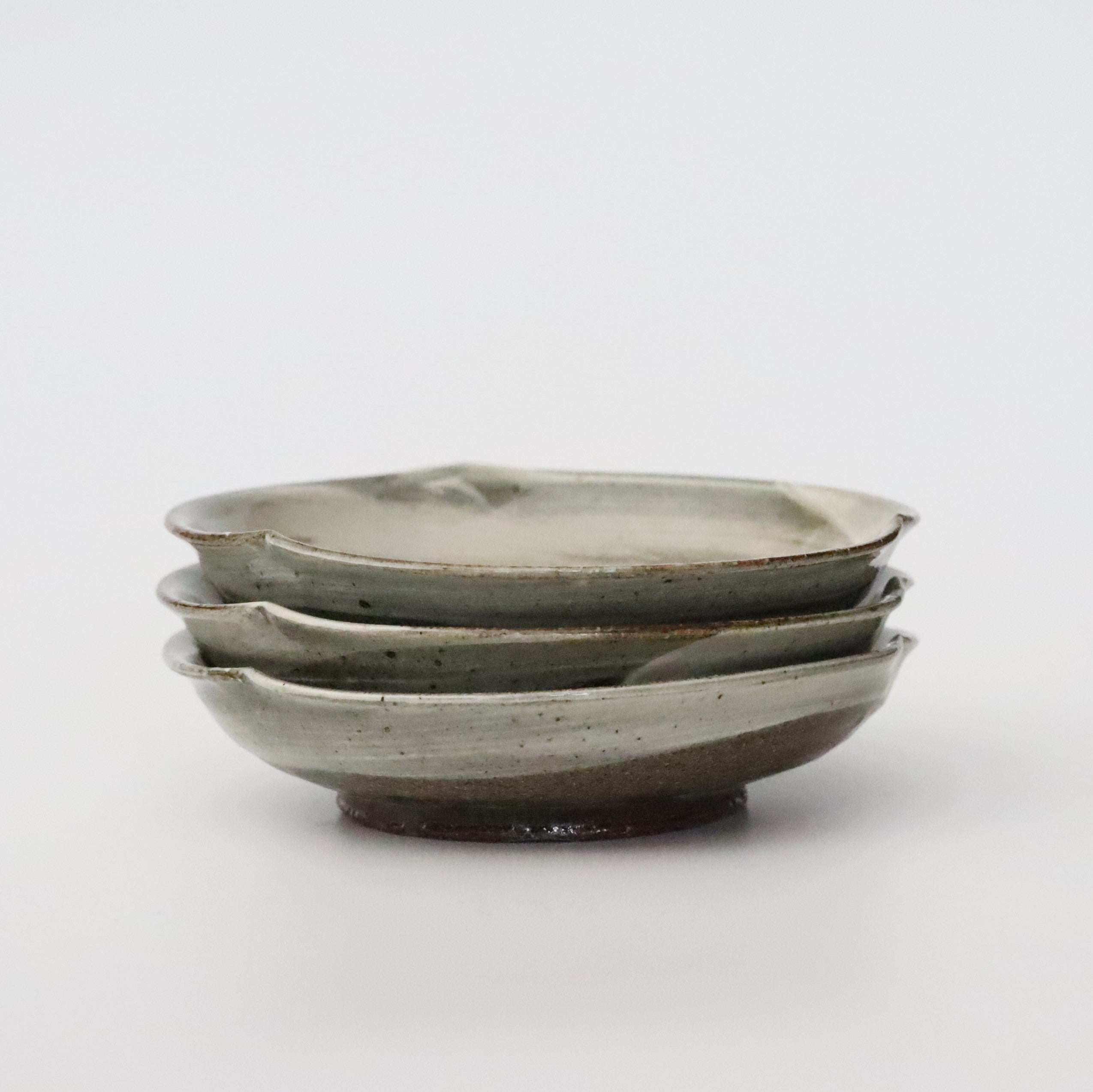 おこめ小佐 Tasuku Mitsufuji】So-hakeme round plate – うつわ御結