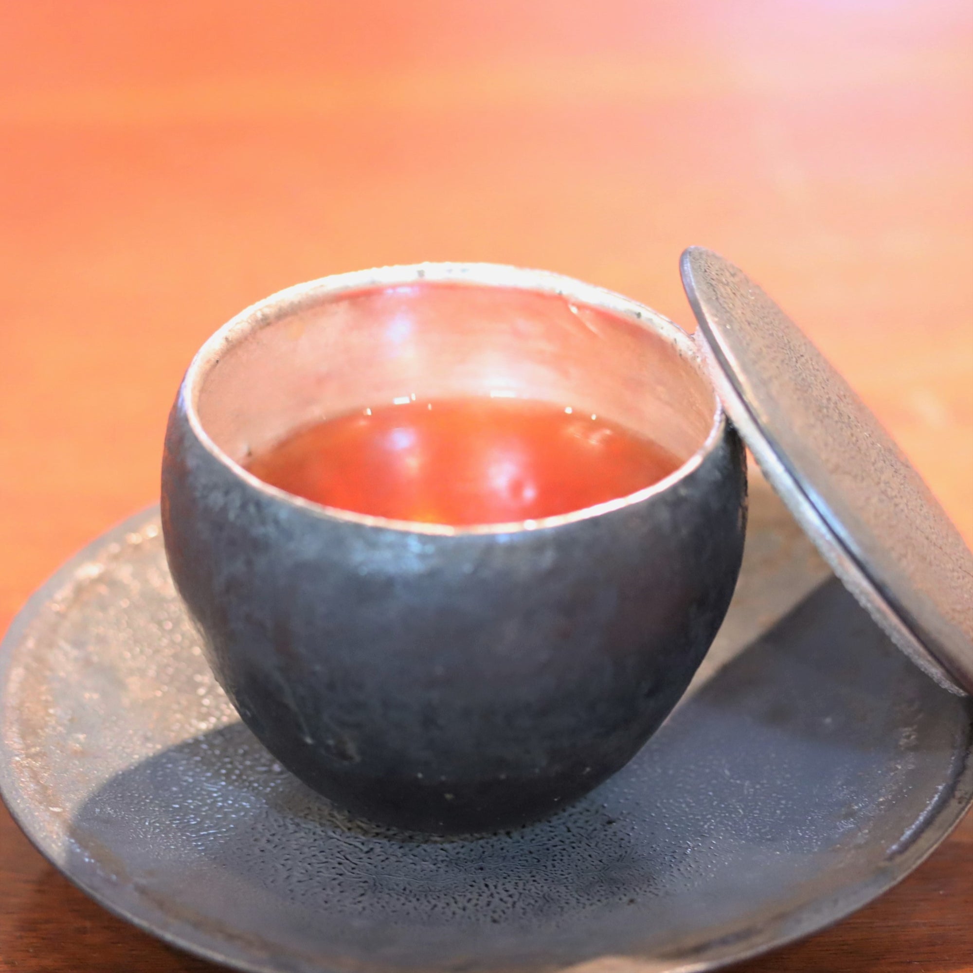 【Hideki Yamamoto】Kuro-yu flower-shaped deflection bowl