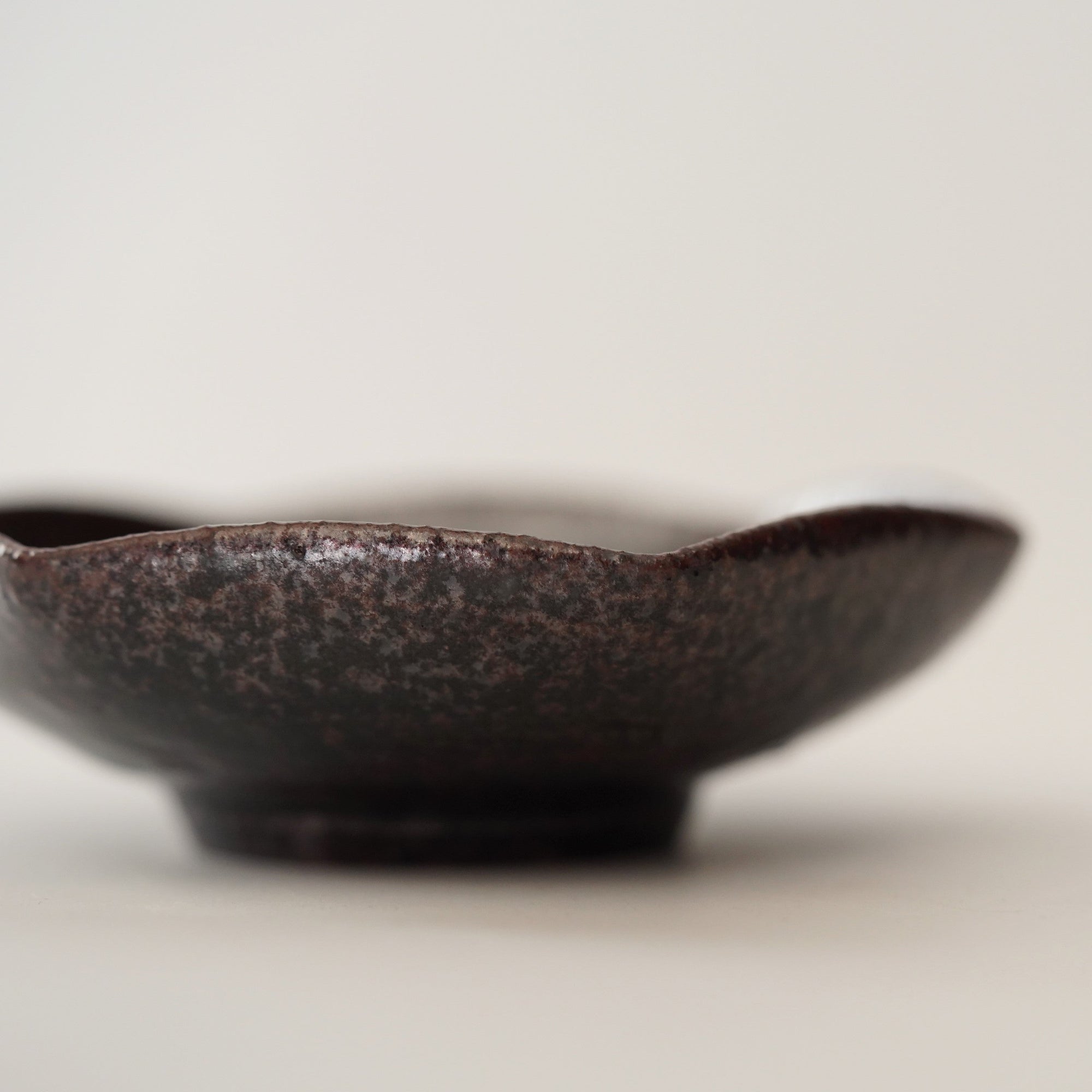 [Kentaro Murayama] Black Karatsu small plate