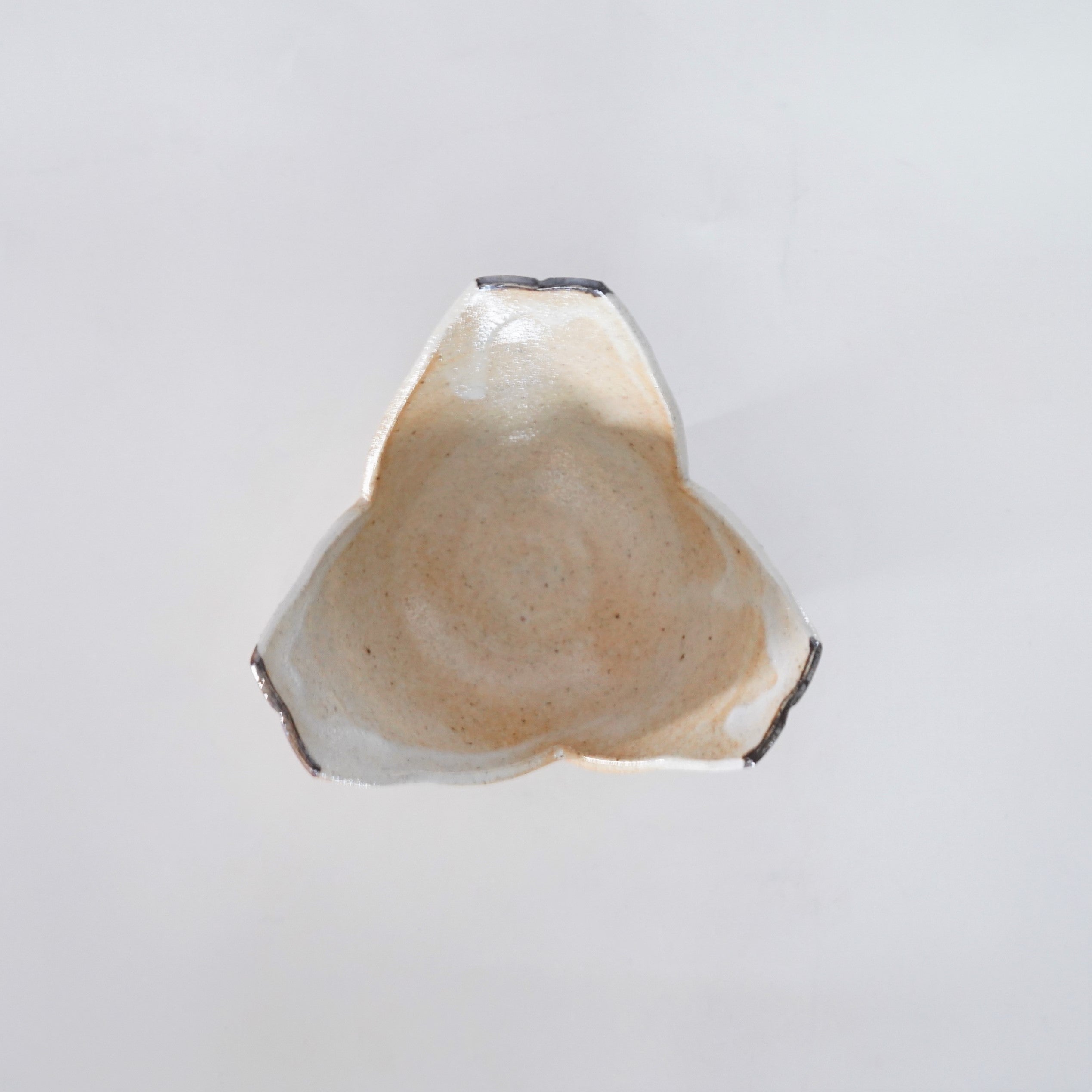 時代の唐津割山椒 斑唐津割山椒 | iichi 日々の暮らしを心地よくするハンドメイドや